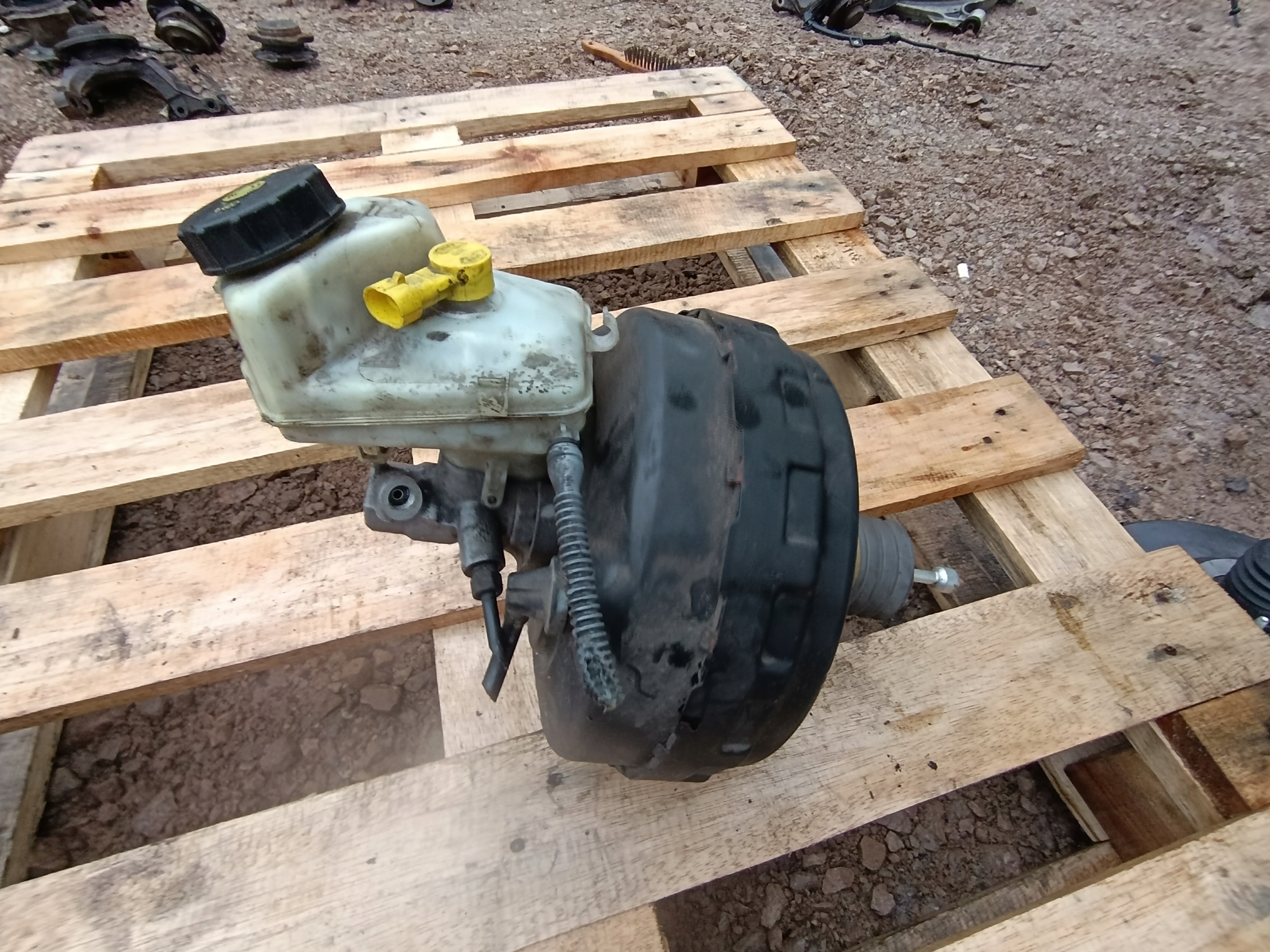 servo Servofreno OPEL ASTRA J 13338057