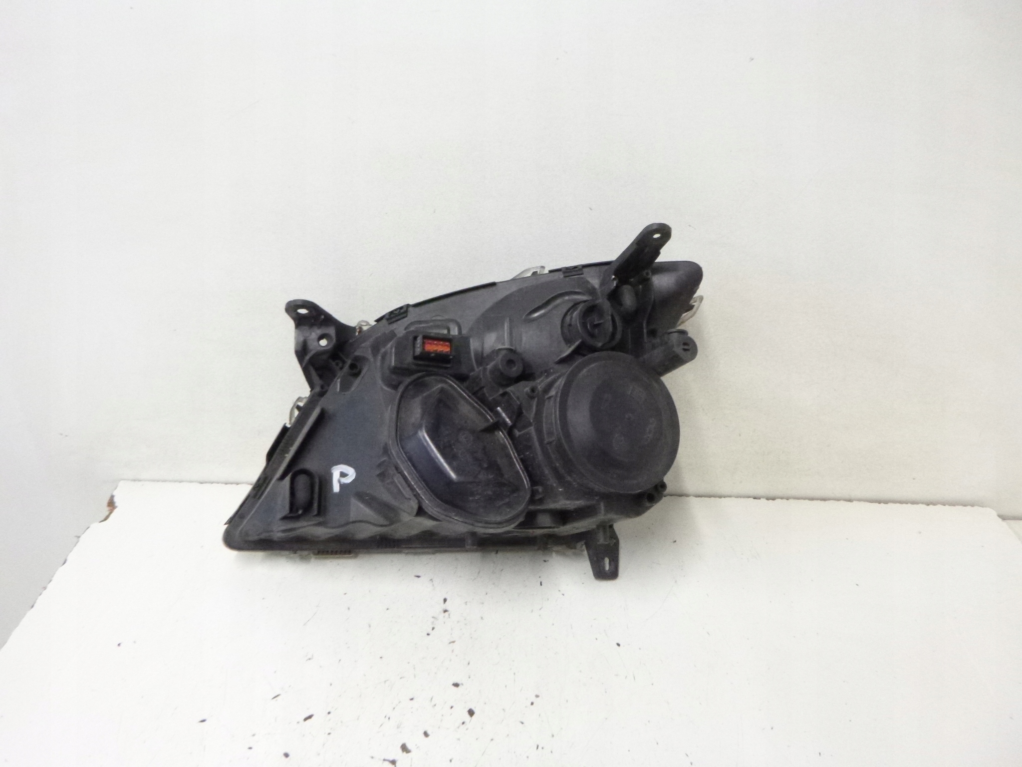 light front Opel Signum / Vectra C 04r. 15588800