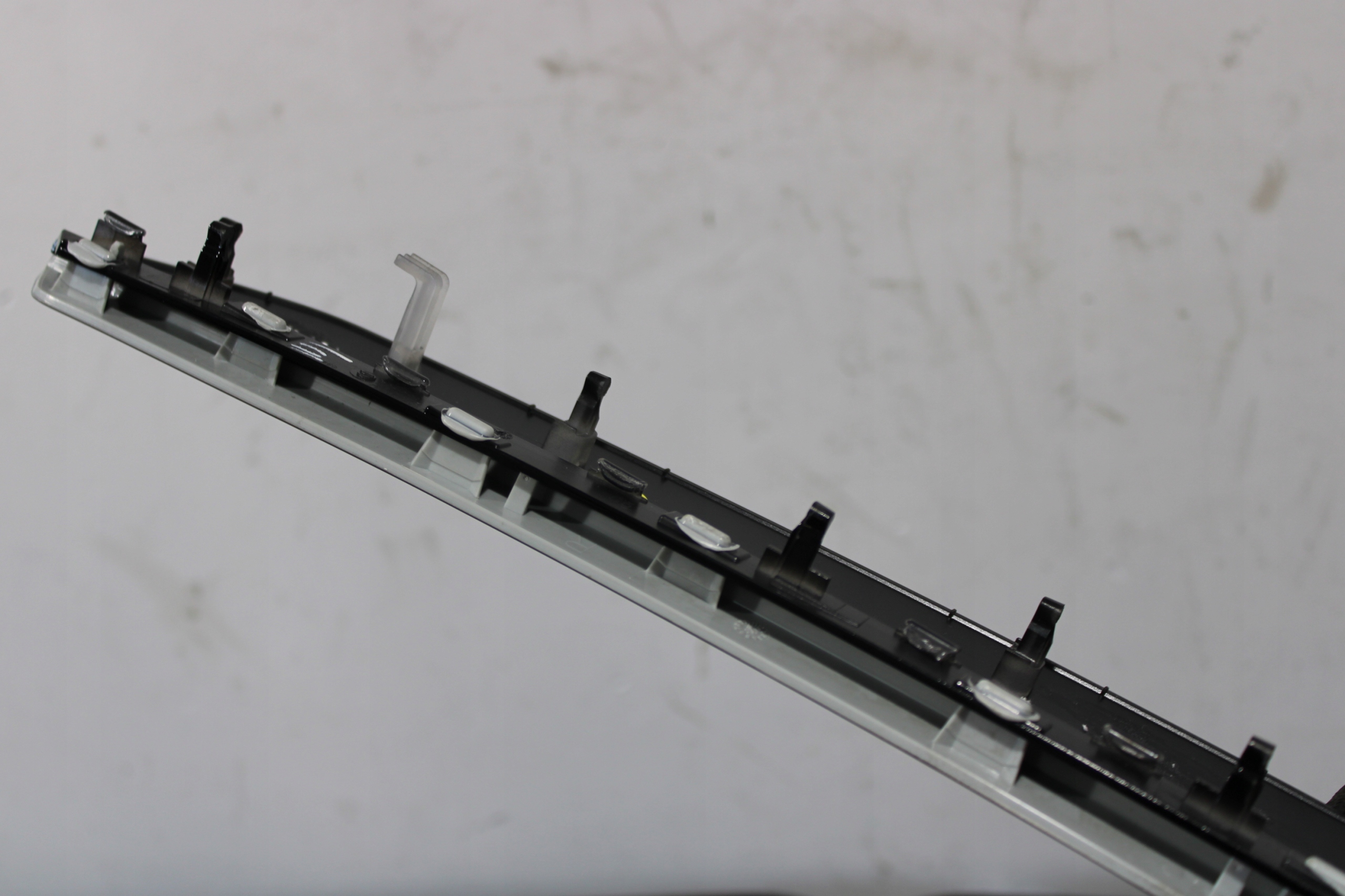 Moulage DEKORY Console VW TOUAREG III 3 760