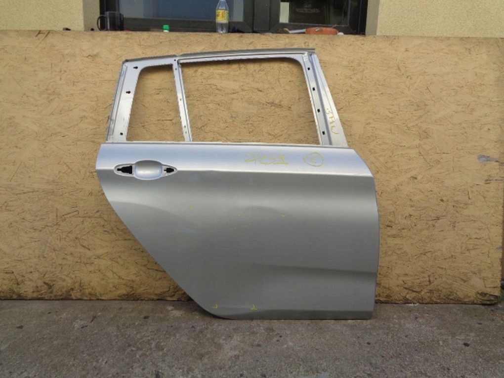BMW 2 F46 GRAN TOURER door right rear.