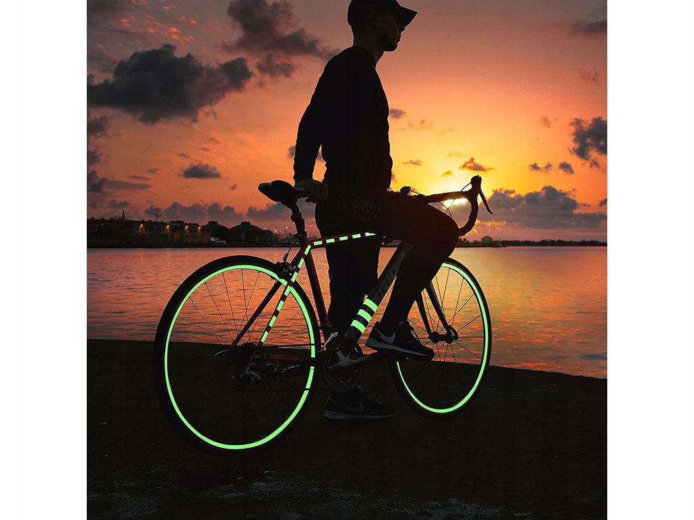 TAŚMA FLUORESCENCYJNA ŚWIECĄCA W CIEMNOŚCI 3m Szerokość taśmy 3 cm