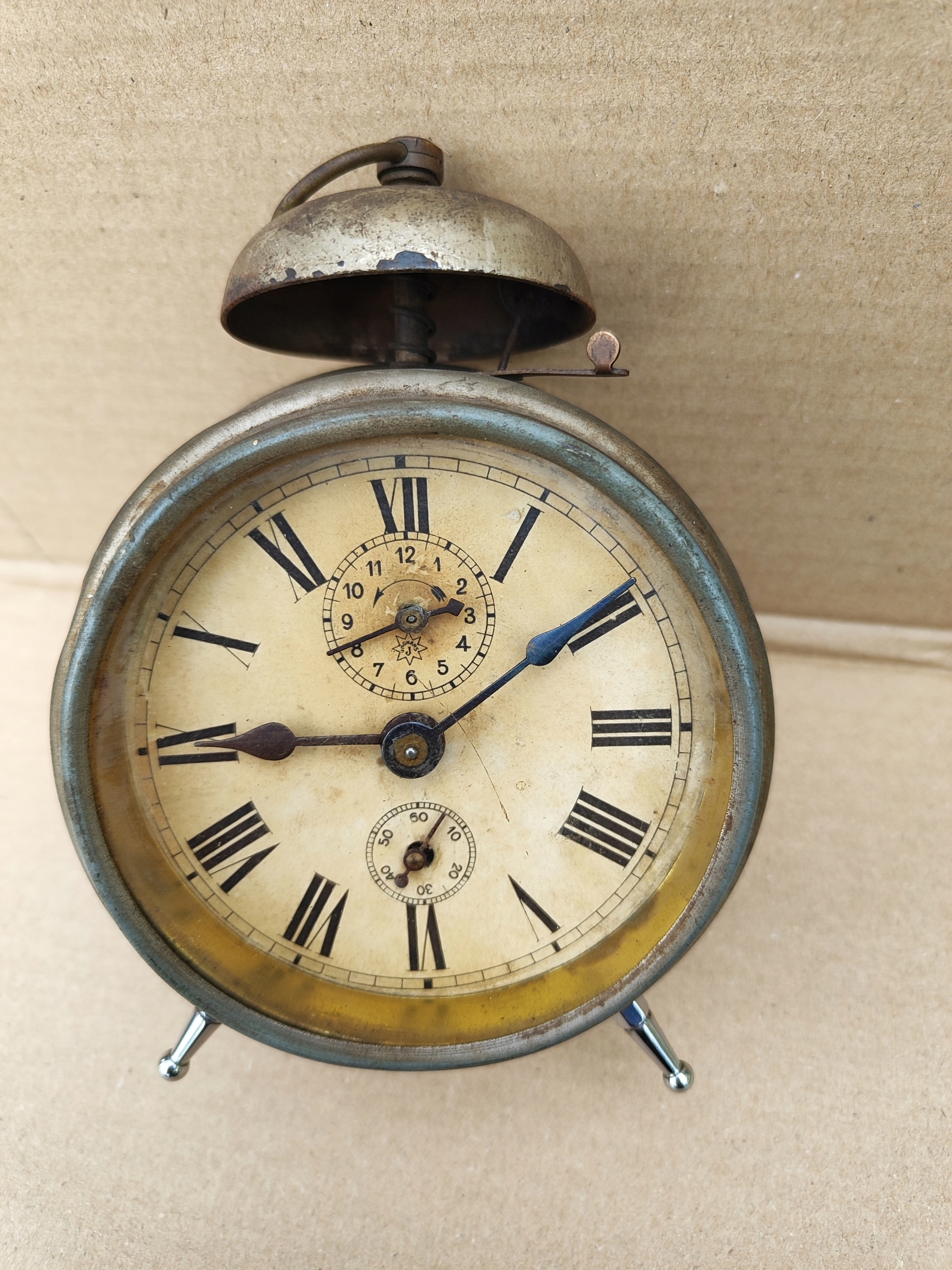 Budzik z mechanizmem Gustav Becker - Rzadkość