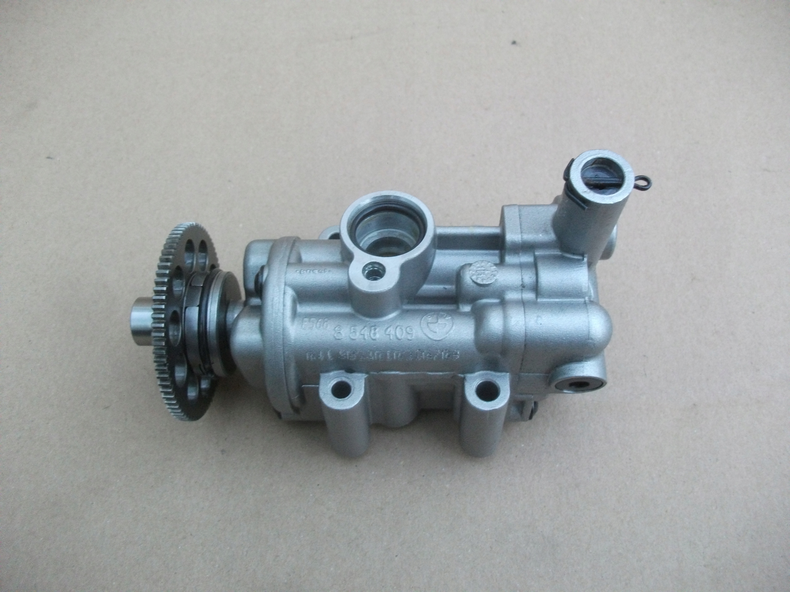 BMW K1600 GTL масляный насос