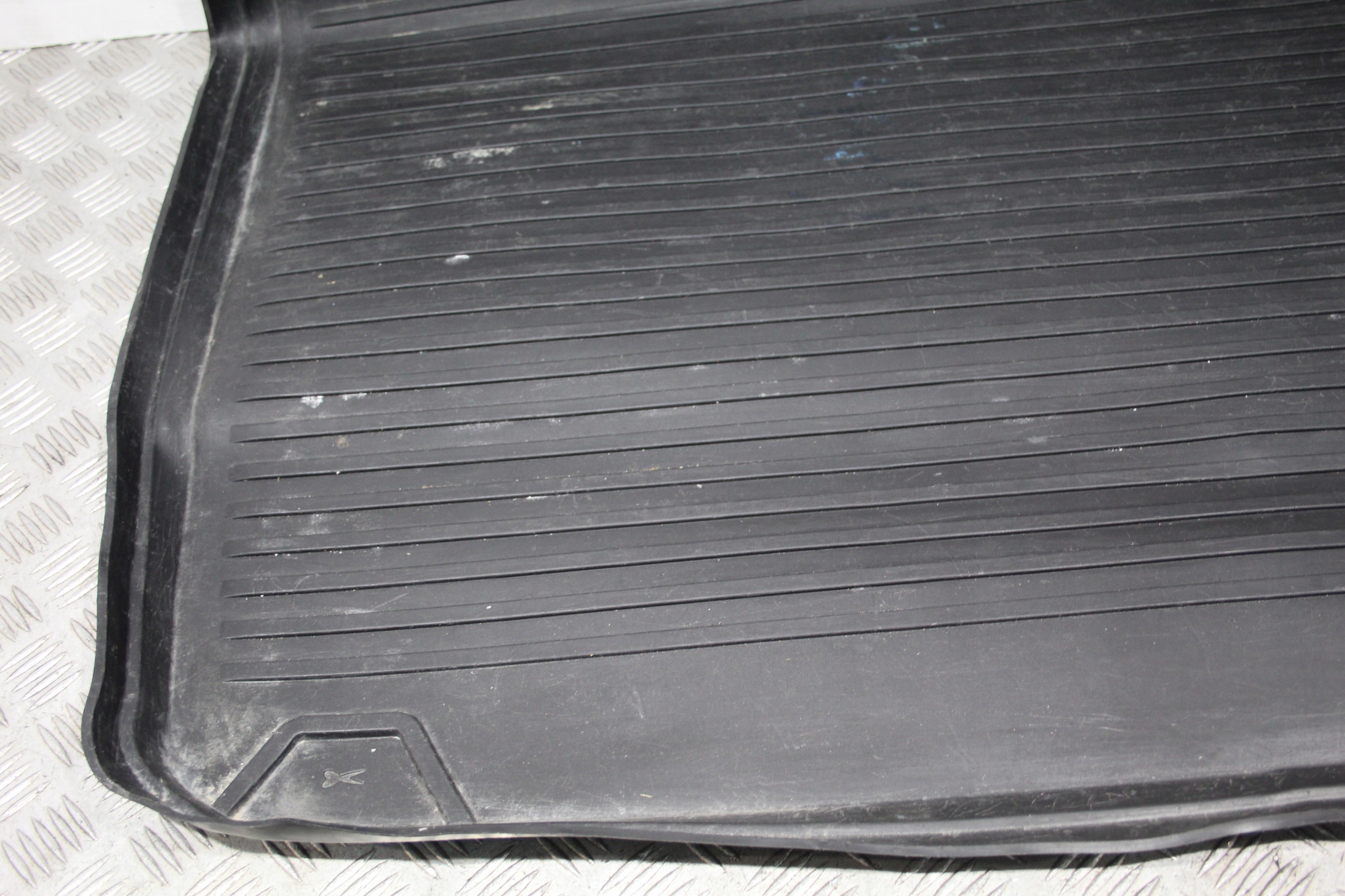 wiper boot AUDI A4 B9 8W 8W0 8W9