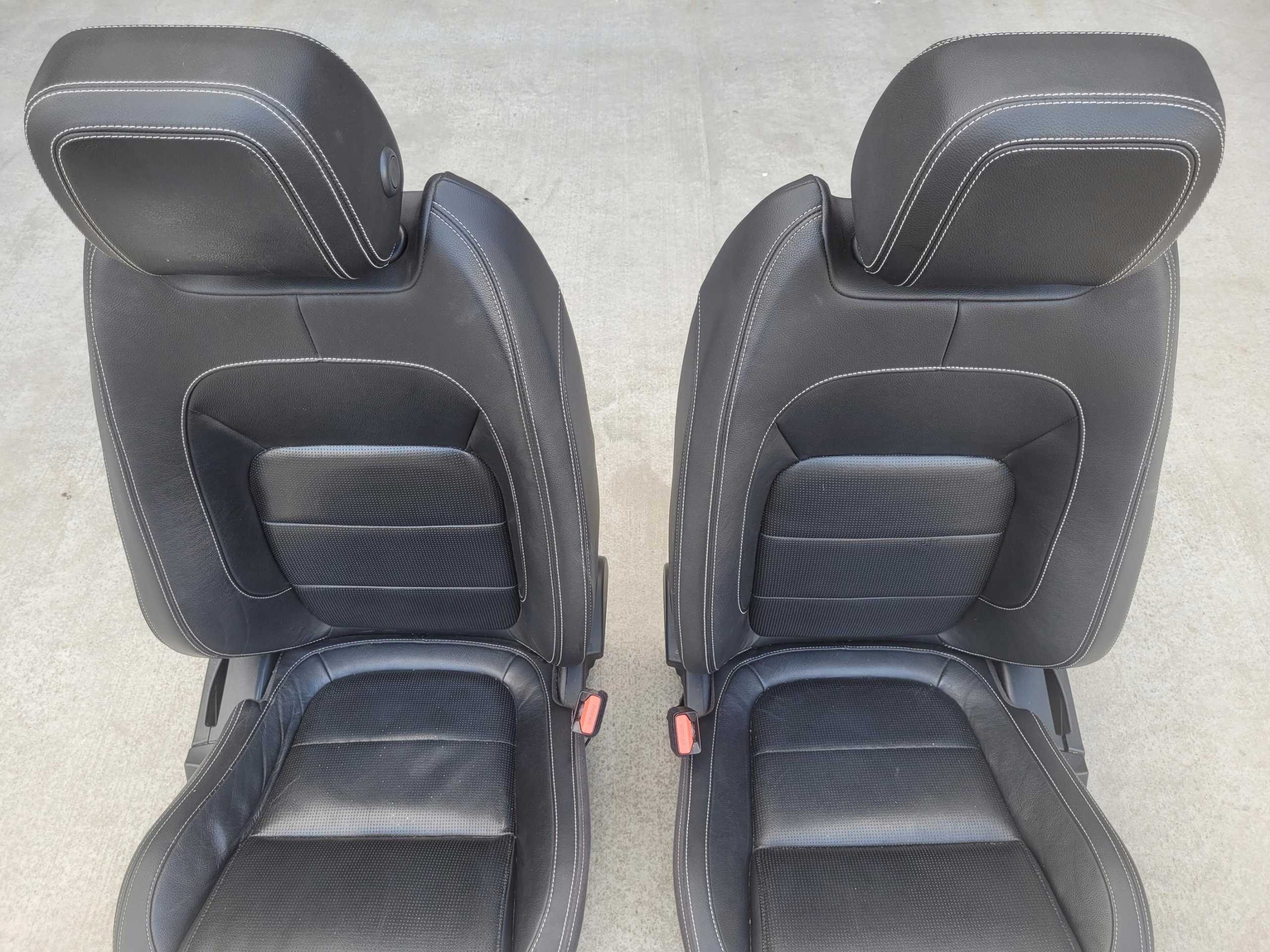 Sitze KOMPLET Sitz links rechts Sitz JAGUAR XE X760 Sedan