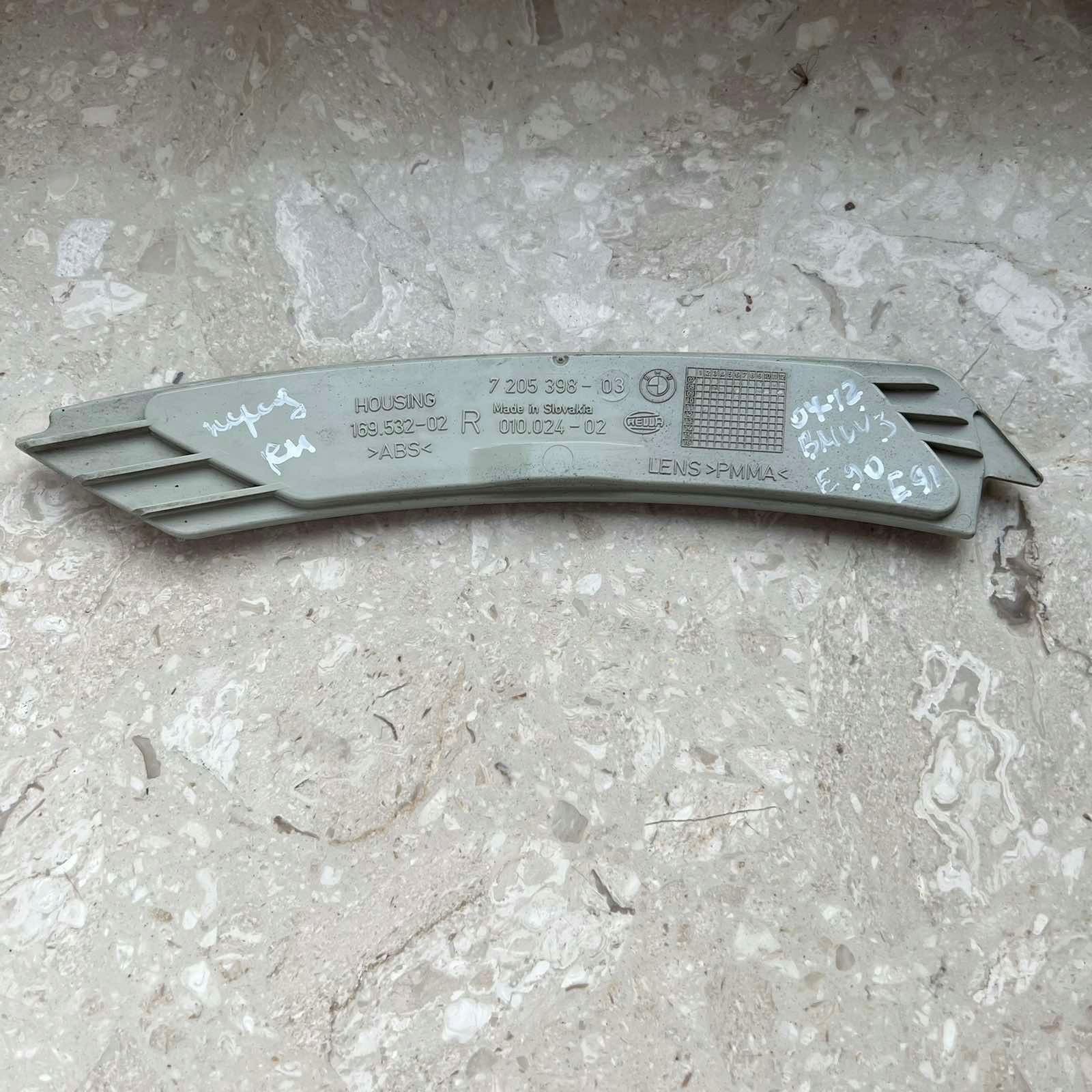 BMW3 E90 E91 04-12 odblaski Paraurti Anteriore Destro