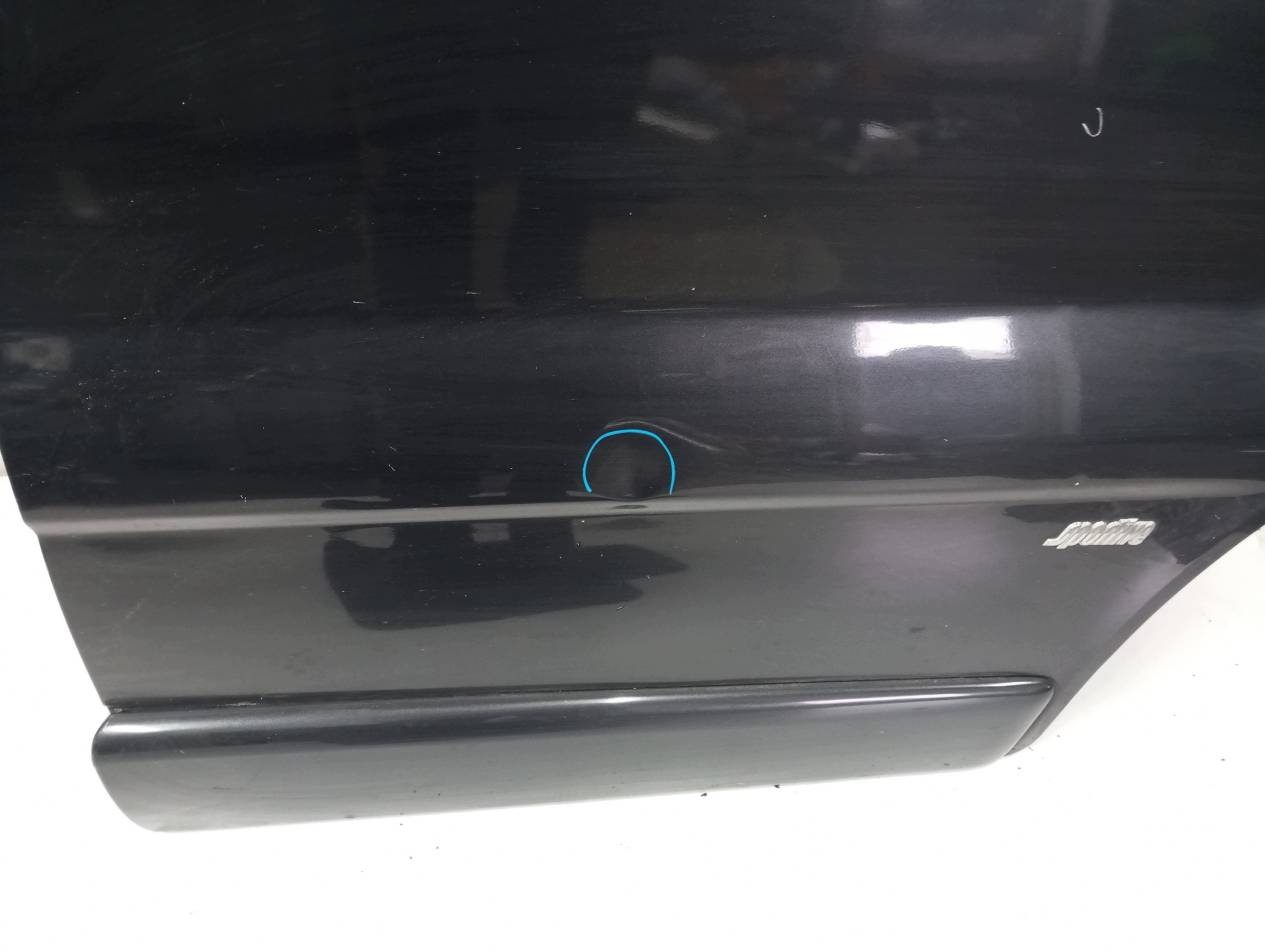 dvere pravé predné TRAFIC VIVARO 09R
