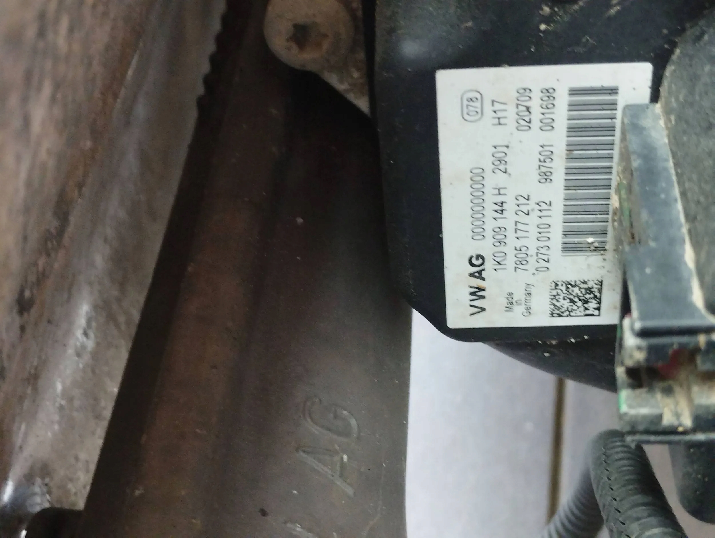 VW Scirocco Boîte direction 1K1423051EA