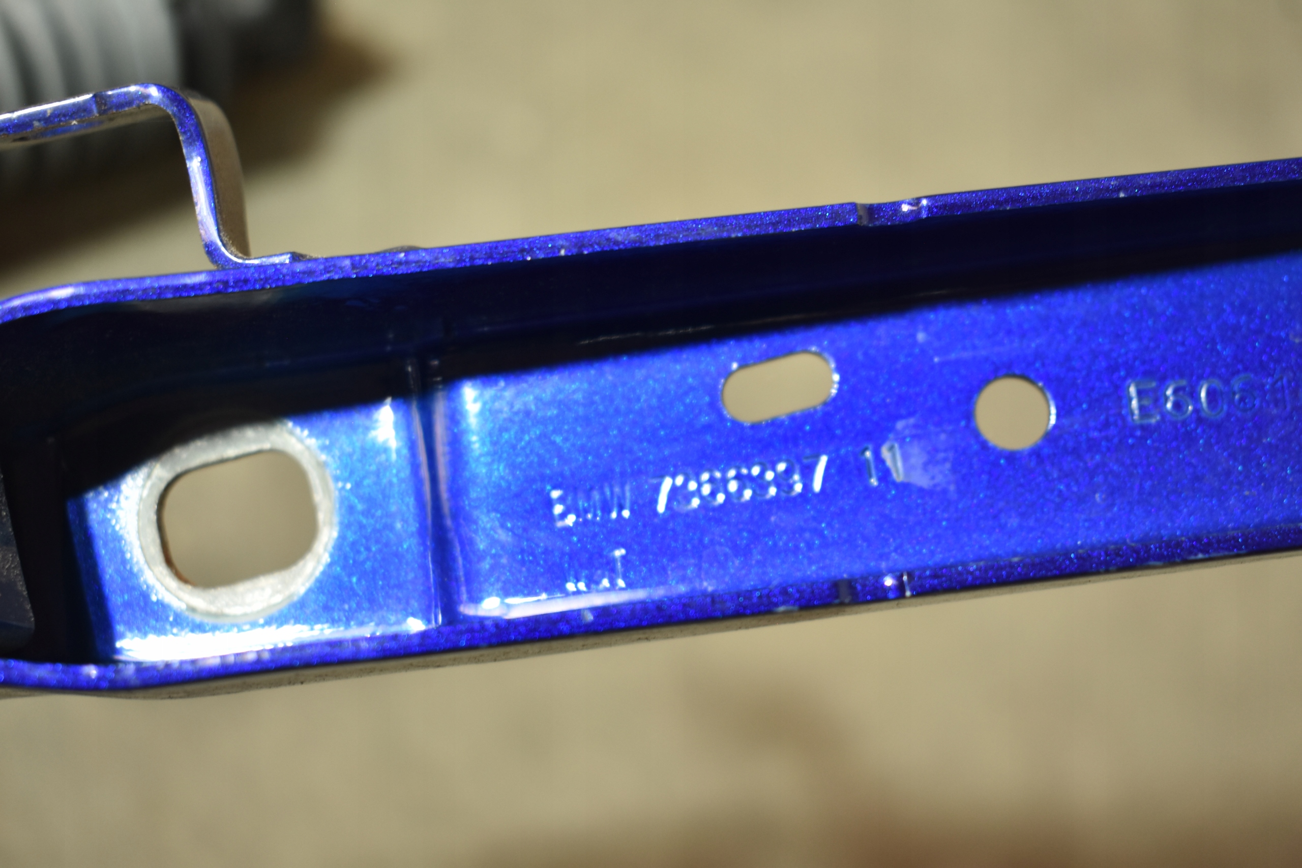 IDEALNY hinge bonnet boot left + damper BMW G30 1