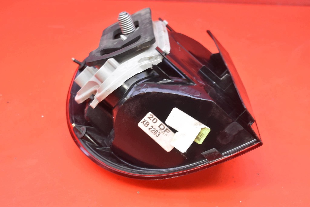 light right rear part rear 5Z0945096 VW FOX 3D HB 03-07