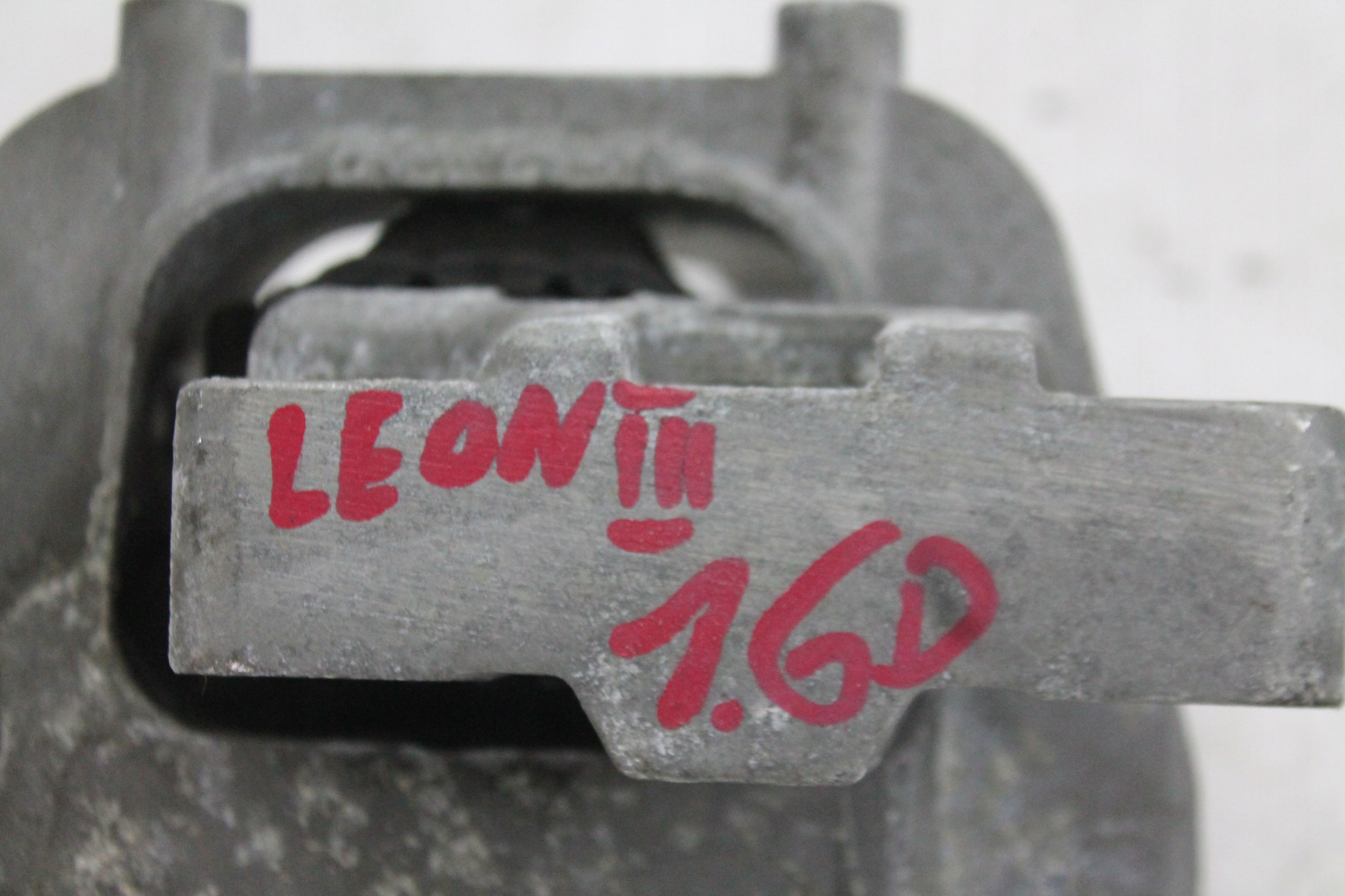holder engine mount 5Q0199262BH LEON III 12