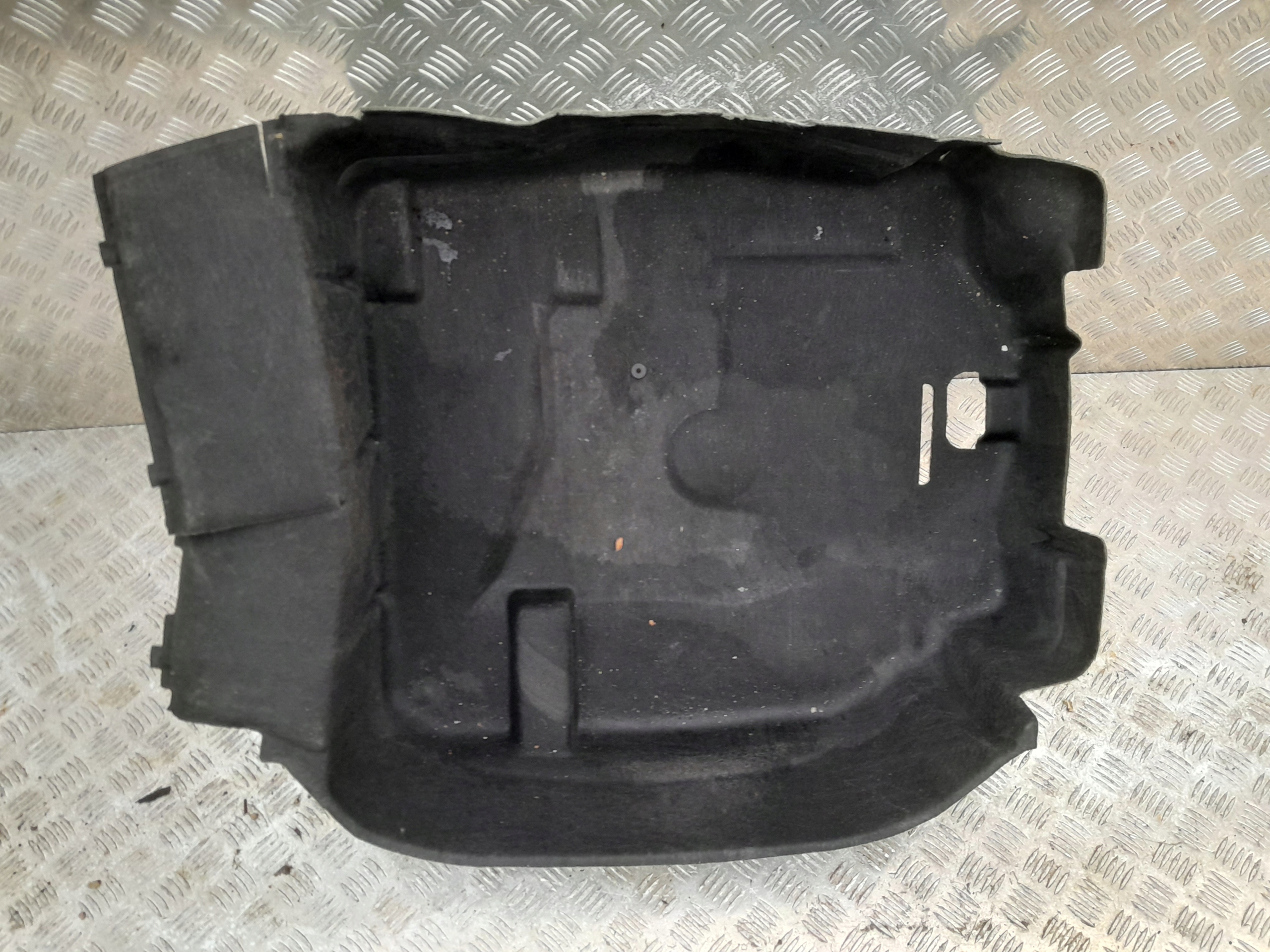 2076901341 - Оббивка багажника Mercedes W207 CABRIO