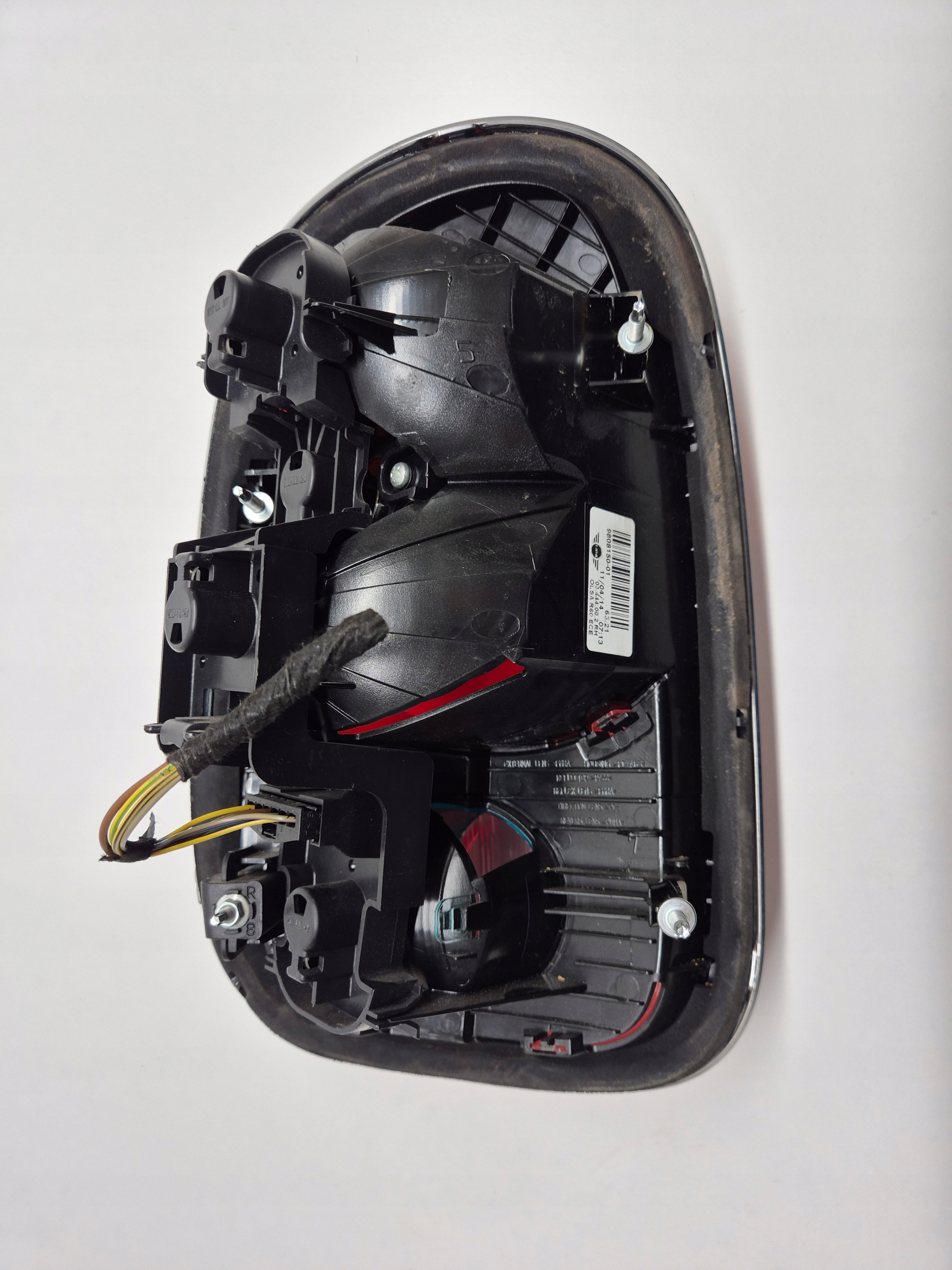 MINI COUNTRYMAN R60 LAMPA TYLNA PRAWA ORYGINAŁ EUROPA 10-16 Typ samochodu Samochody osobowe