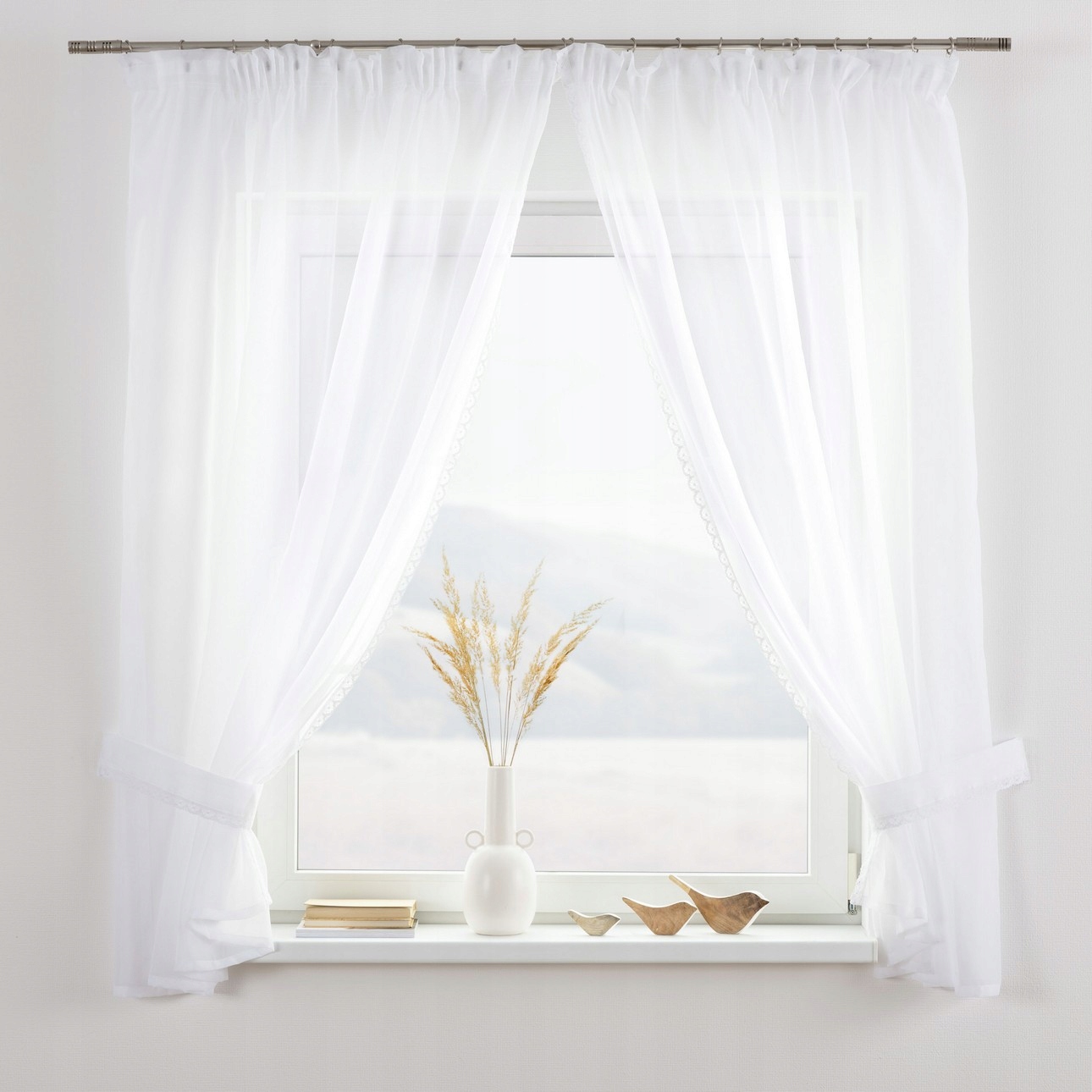 Dekoria Záclony s krajkou Lily 2 ks krátké bílé
