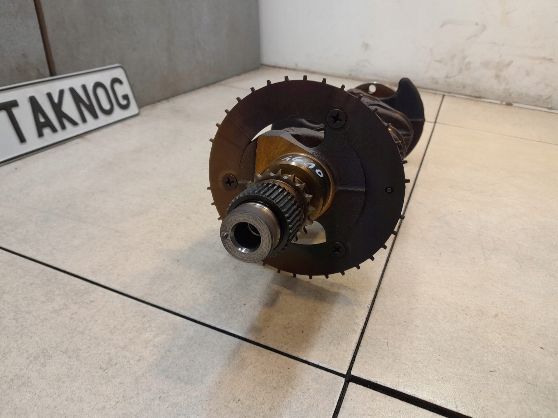crank MITSUBISHI COLT VI MR984367