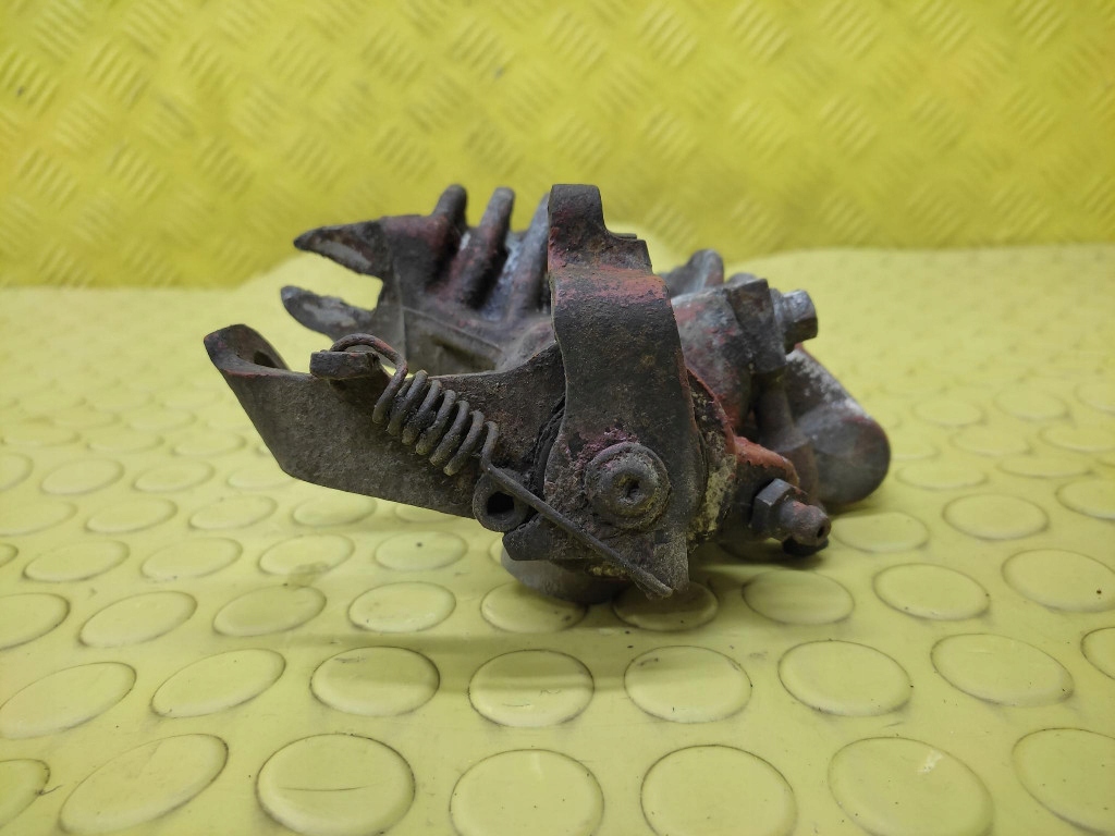 OPEL ZAFIRA 2.0 D caliper left rear part