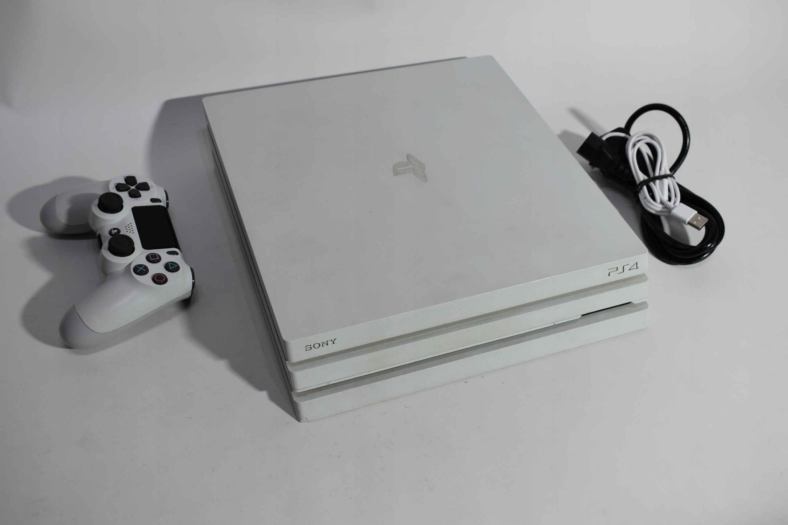PlayStation4 pro 1TB 本体＋PSVR MEGAPACK 71ANMMYvuxL._AC_SY200_QL15_.jpg