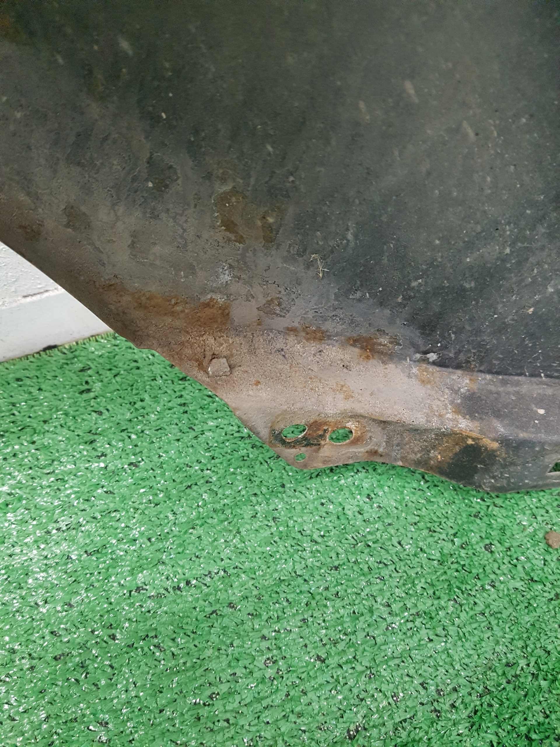 fender left front KIA CEED