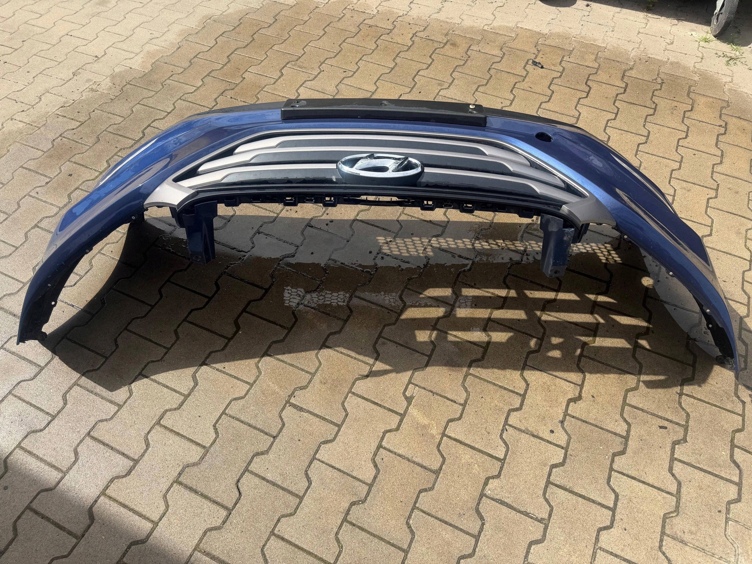 HYUNDAI TUCSON III SG5 bumper front front complete grill 2015