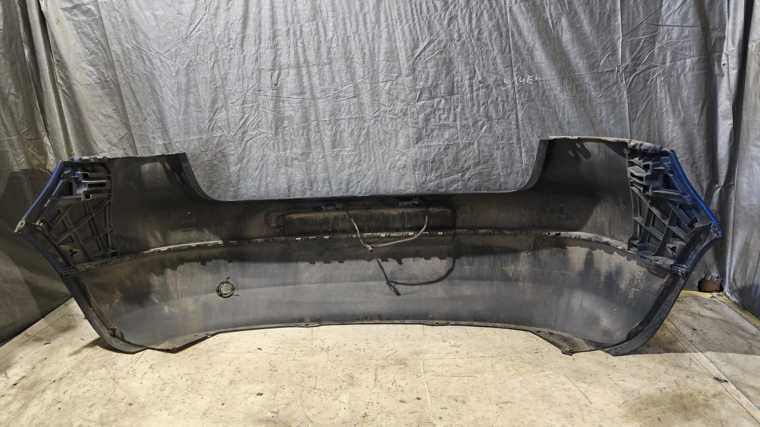 Paraurti posteriore GOLF V 2005r K: LD5Q