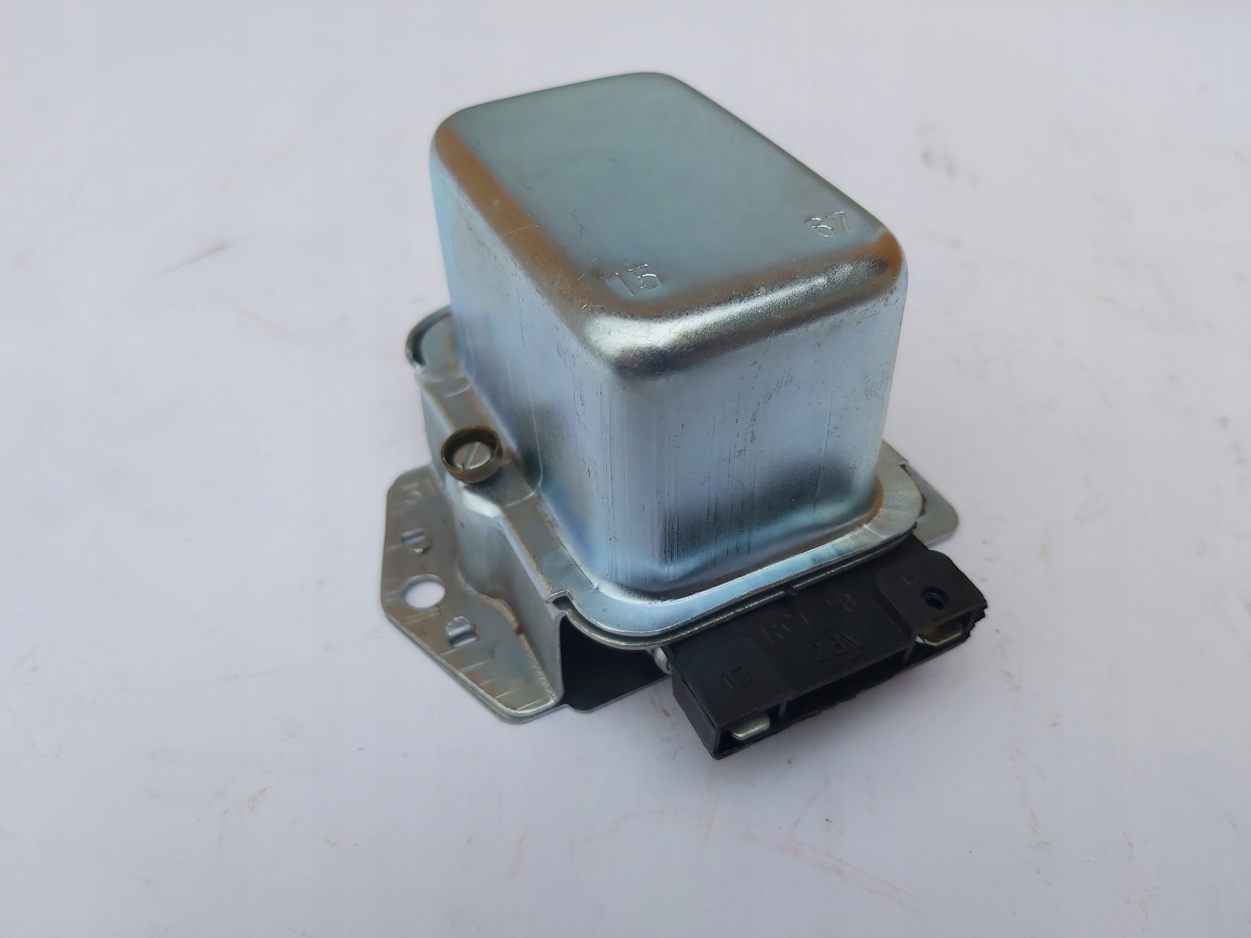 STAR SW-400 REGULATOR NAP ALTERNATORA RC128 LUBLIN