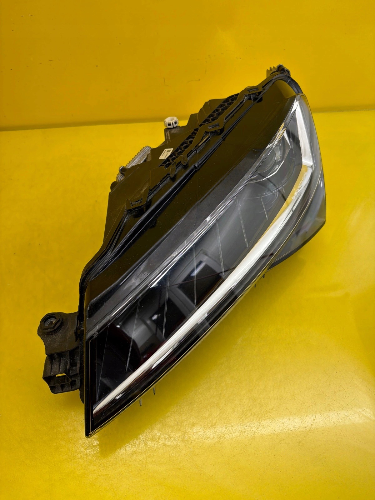 light left Skoda Superb 3V1 III 3 Lift Full Led 3V1941015D