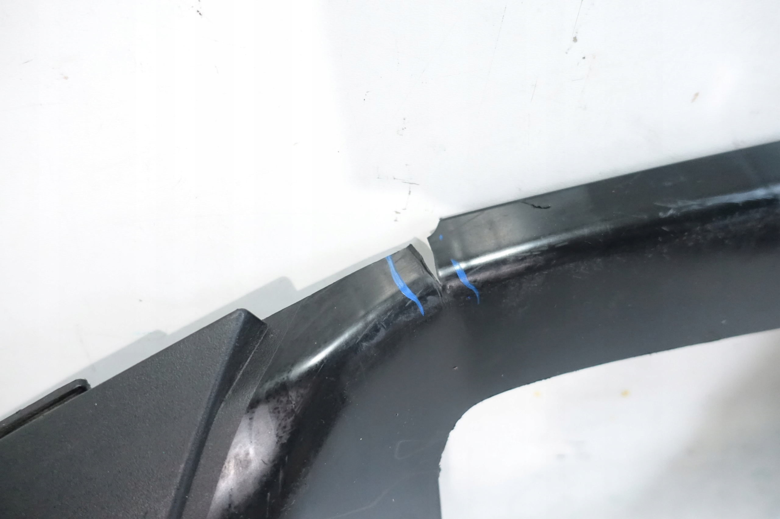 TESLA MODEL X 2015- lišta kryt kryt dolní nárazníku předek 1034833-00-E