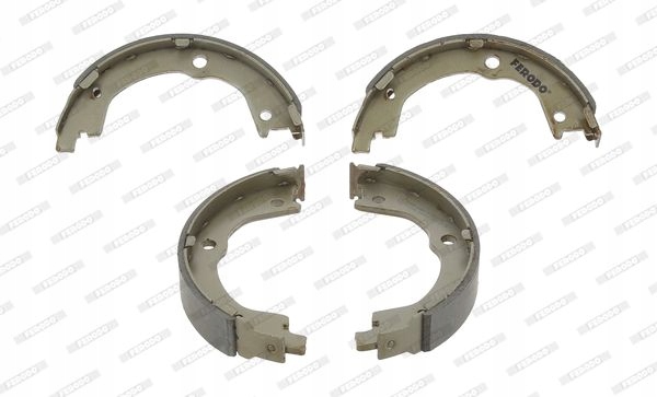 ZESTAW SZCZĘK HAMULCOWYCH, HAMULEC POSTOJOWY Stan opakowania oryginalne