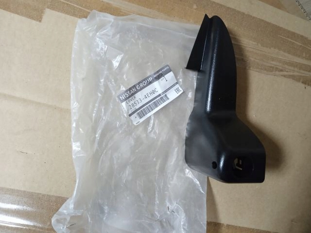 Nissan QASHQAI J11 КОРЗИНКА КРЕПЛЕНИЕ ДАТЧИКА ПАРКТРОНИК R