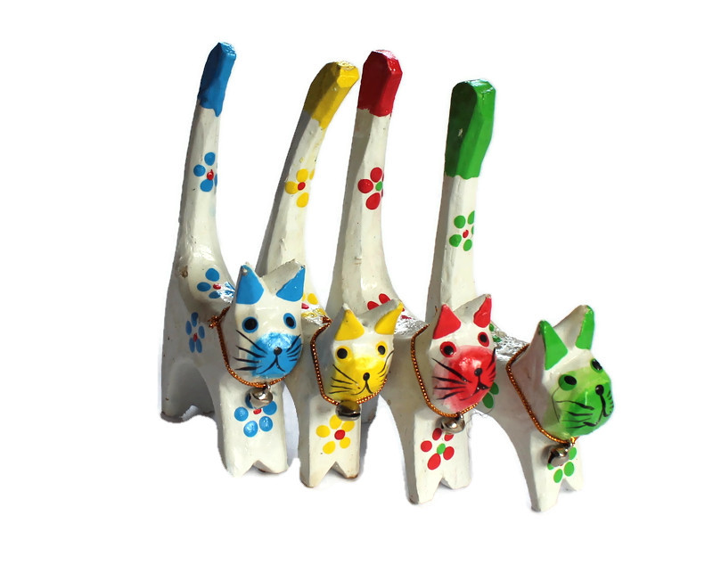 

Figurki Drewniane 4 Kotki 10cm Indonezja 572