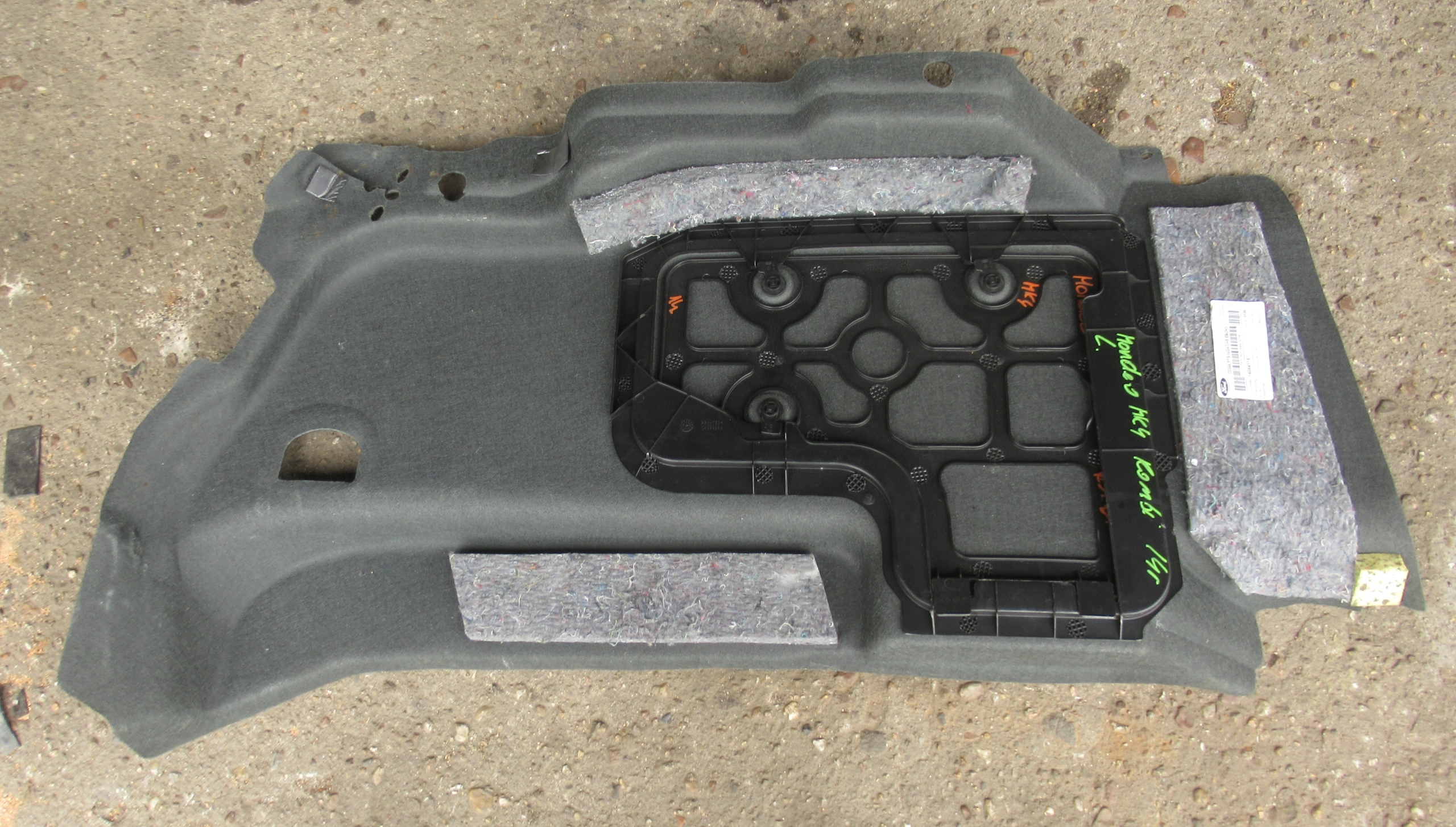 FORD MONDEO MK4 14R boot upholstery left rear part
