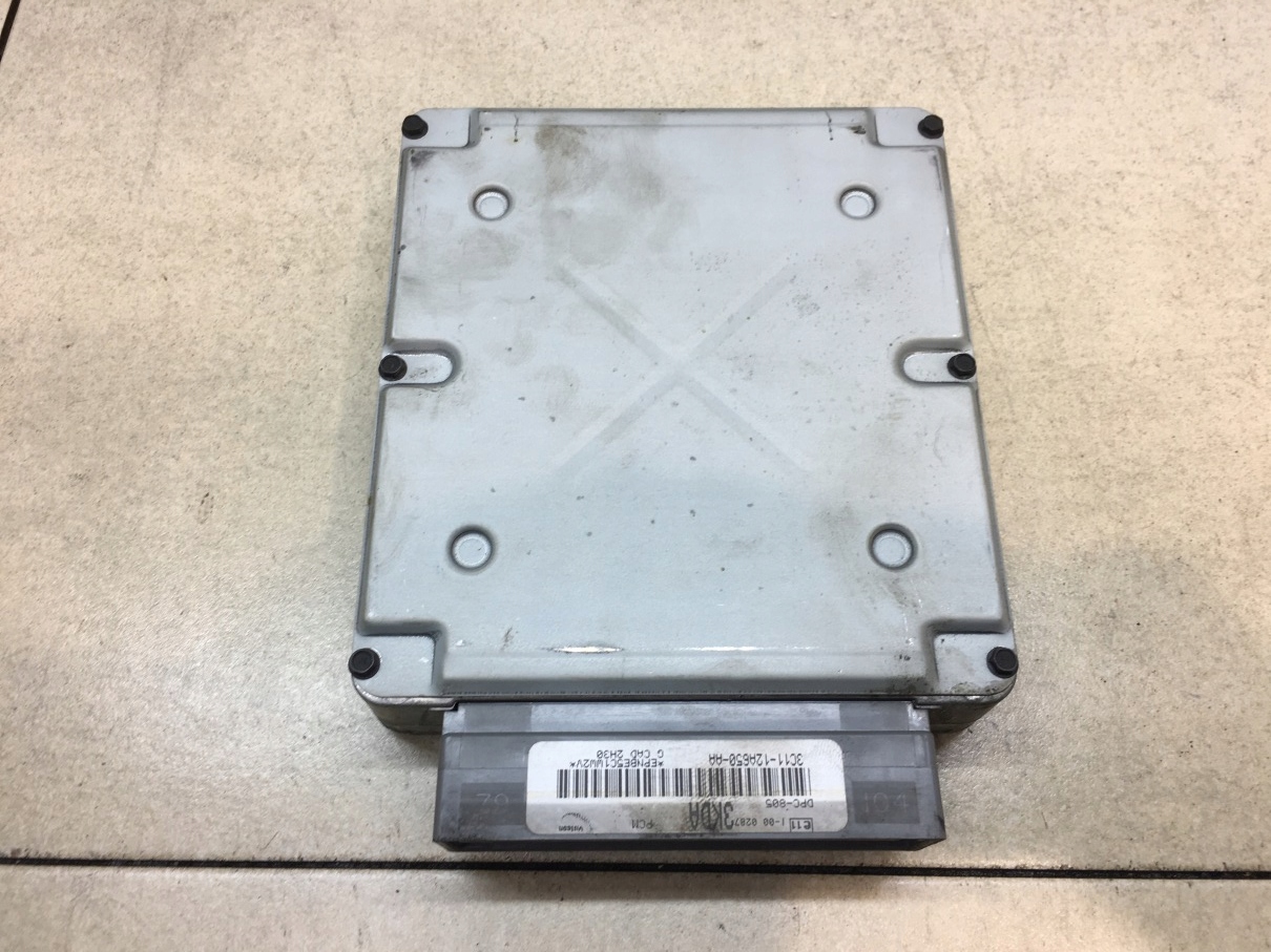 control unit of the engine TRANSIT MK6 2.0 TDDI 3C1112A650AA