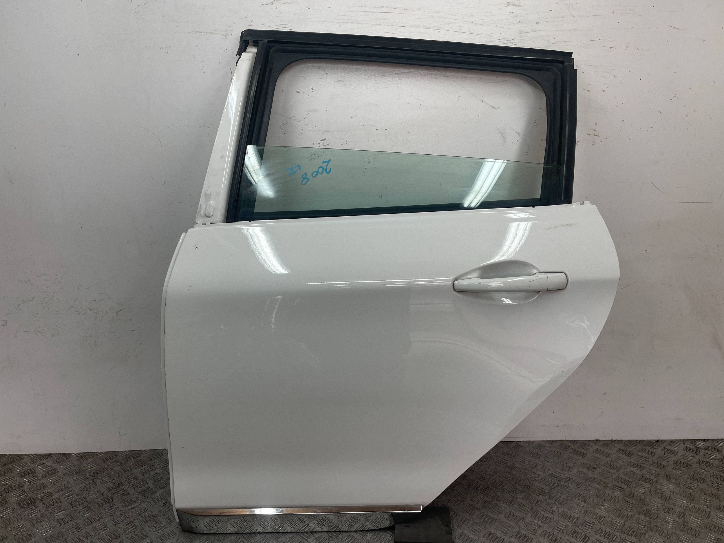 ajtó hátsó hátsó bal PEUGEOT 2008 és 1 13