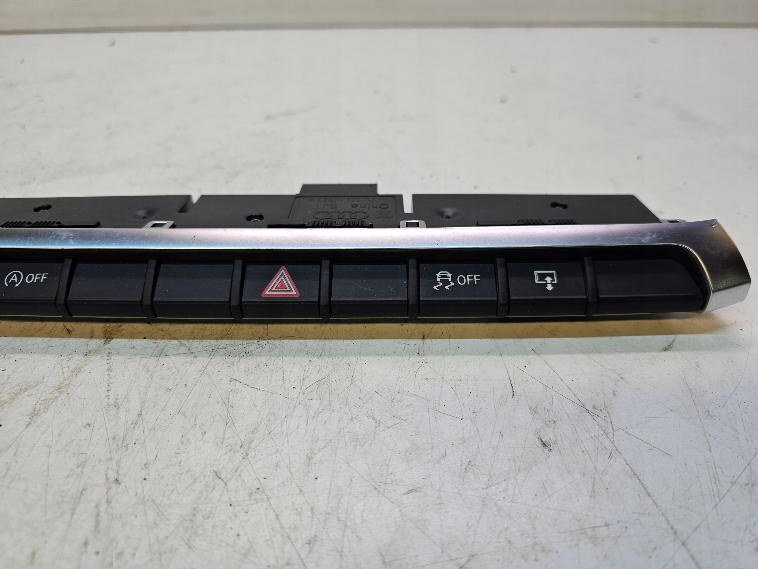 PANEL des Schalter ESP AIR BAG Warnblickschalter AUDI A3 8V 8V0925301CD