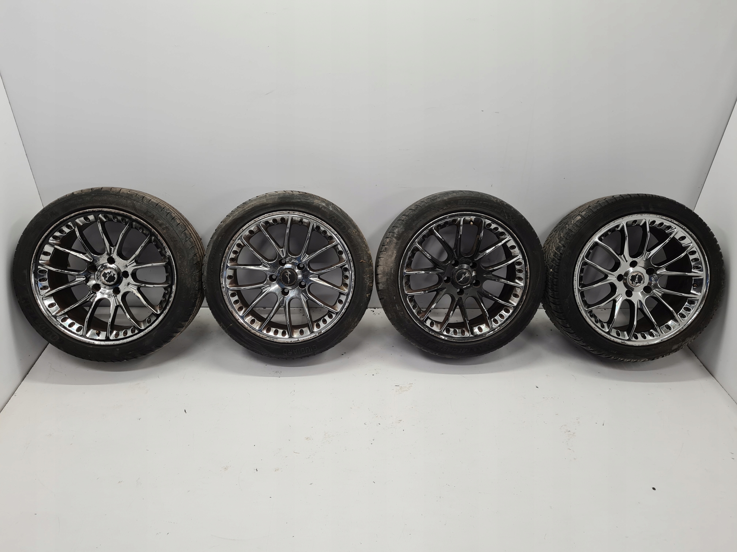 BMW E90 E91 E93 легкосплавні диски R18 5x120 BREYTON