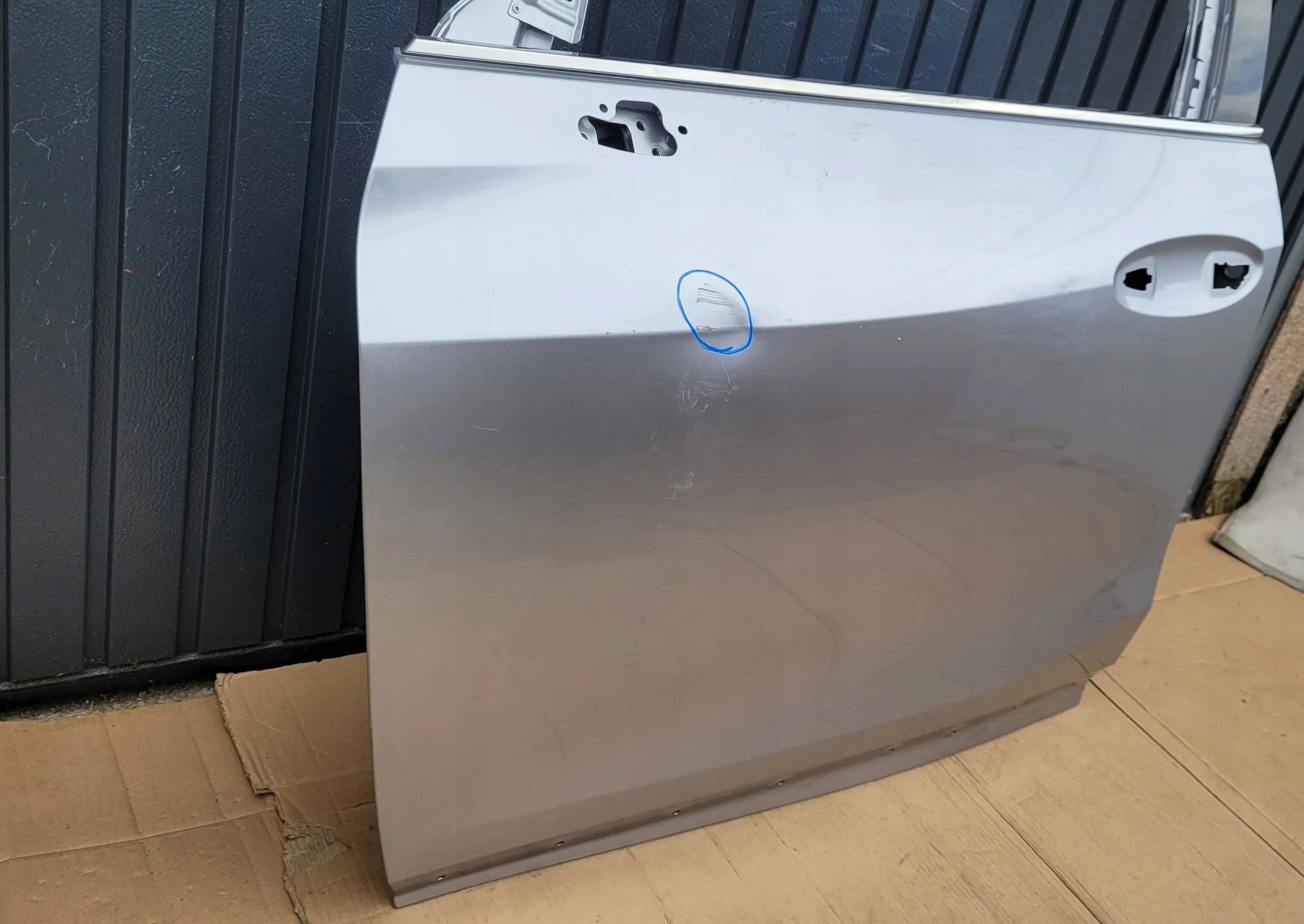 LEXUS UX 18- DRZWI PRZÓD PRZEDNIE LEWE FV Producent części Lexus OE