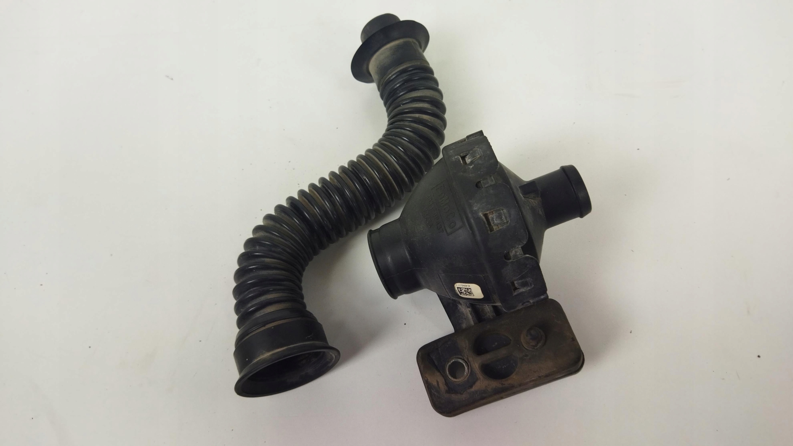 MUSTANG V 10-14 air hose AR33-9P437