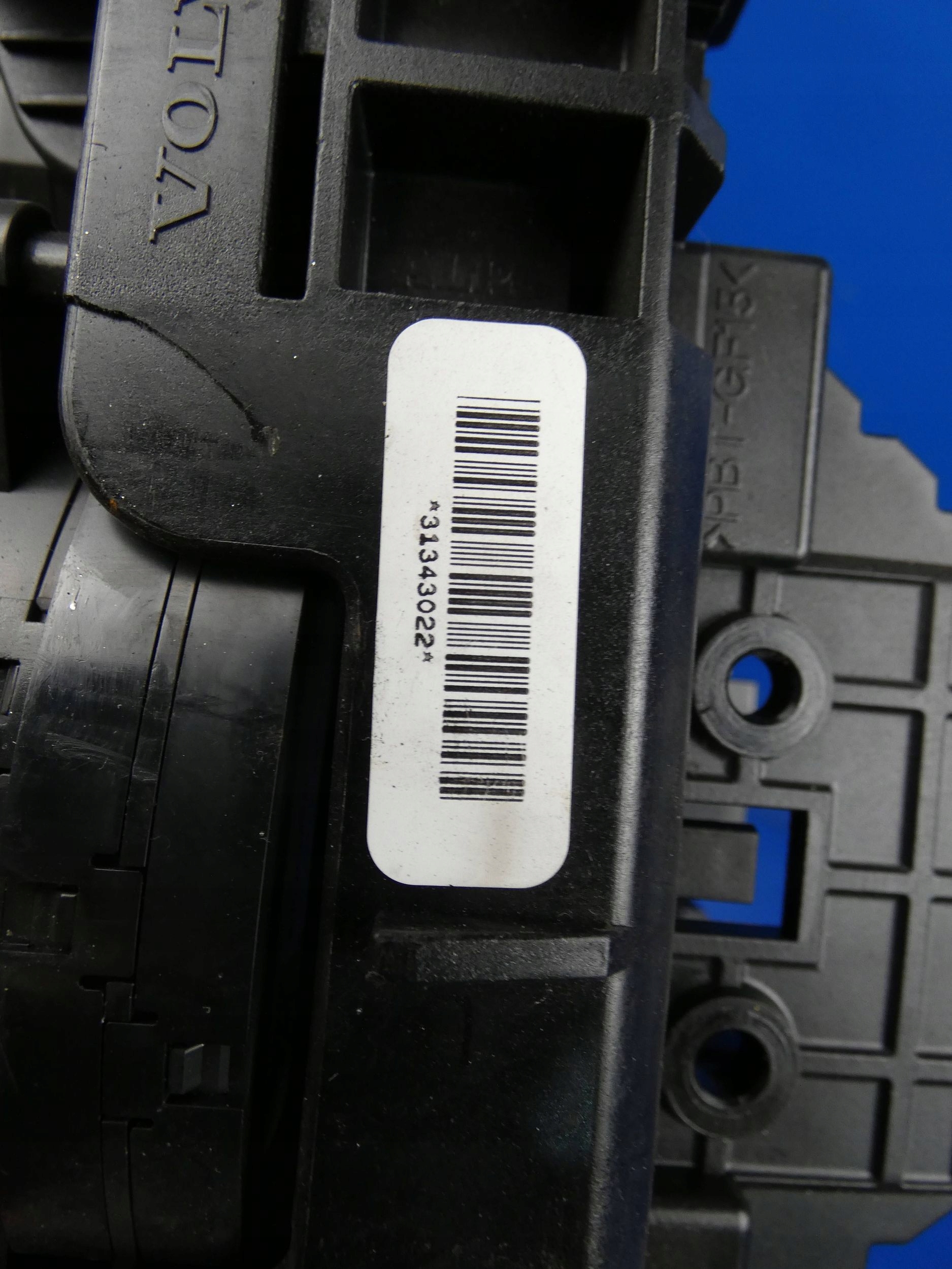 VOLVO V40 II steering wheel levers and controls ring control