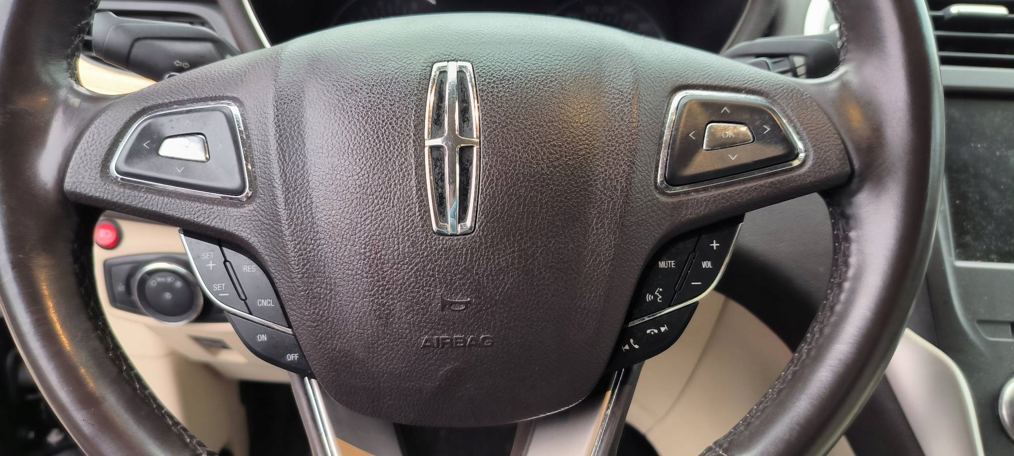 dashboard cockpit airbag tension belts LINCOLN MKC