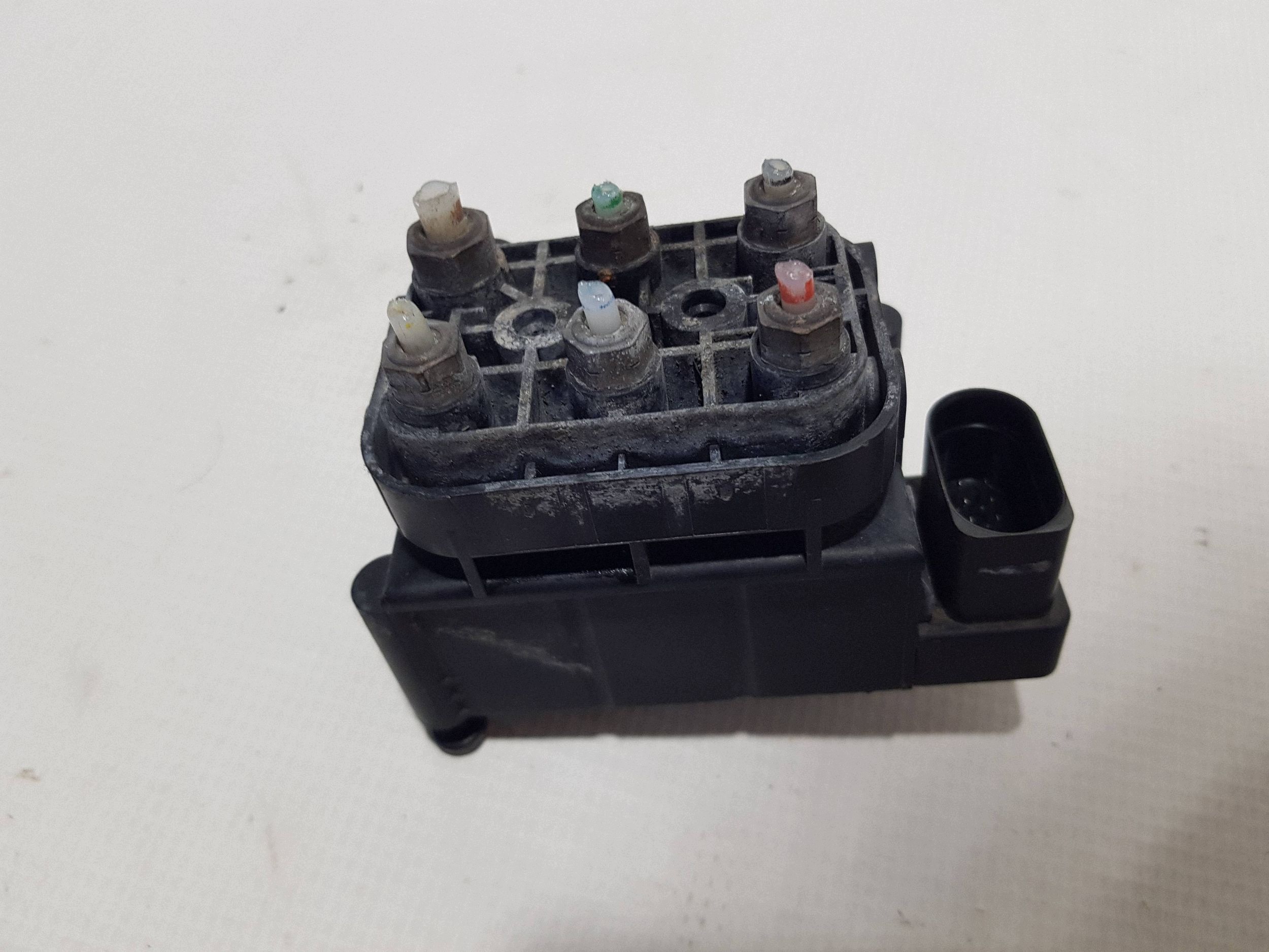 distributor springing AIRMATIC MERCEDES S W221 ML W164 GL X164 W251