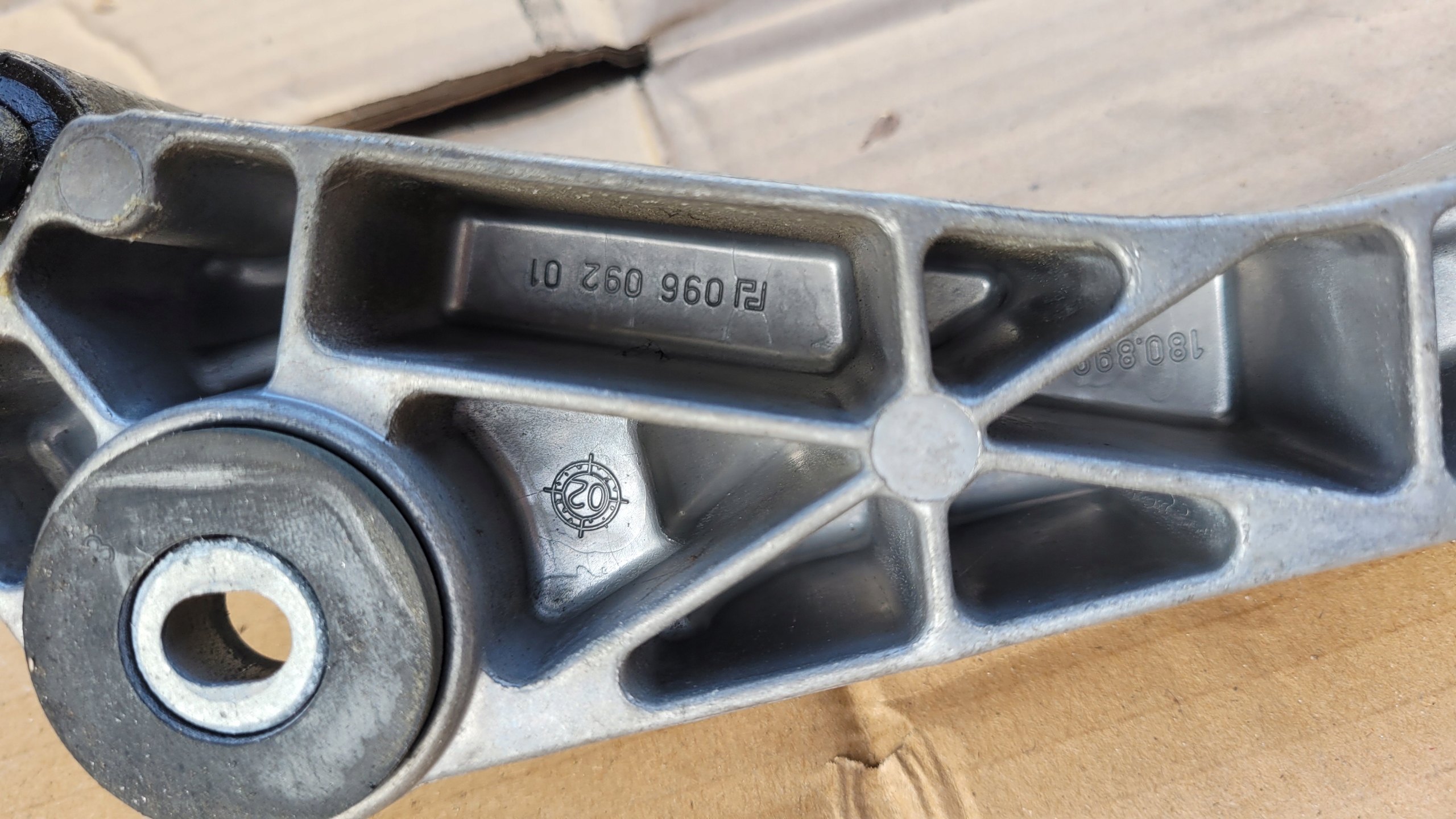 MERCEDES W209 wiper mechanism front EUROPA