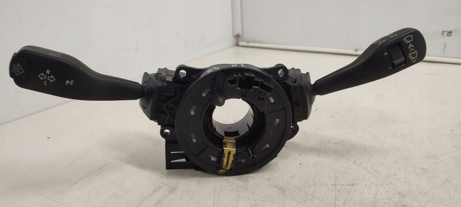 steering wheel levers and controls ring zwijak BMW E83 X3 2,0D