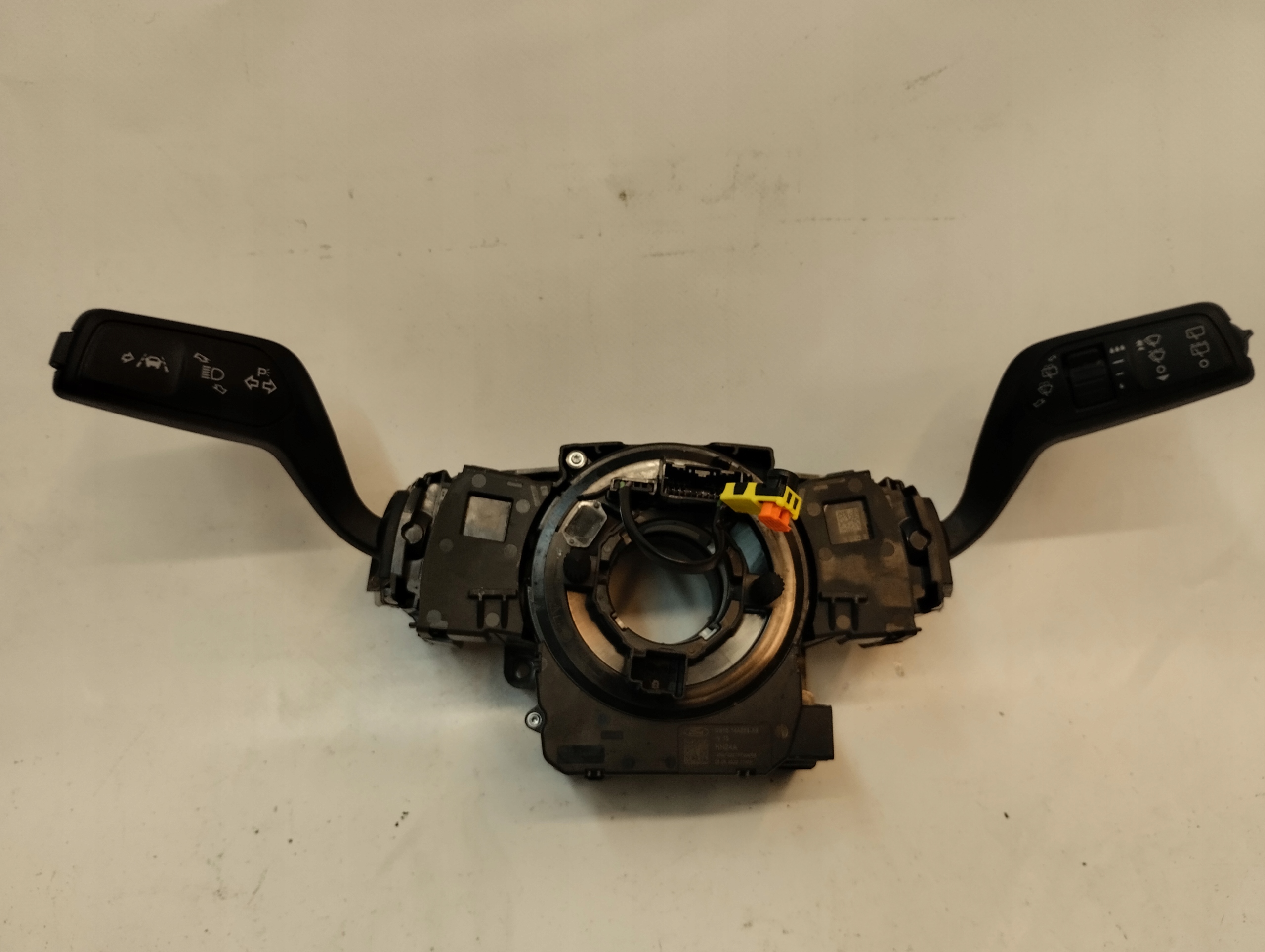 FORD PUMA steering wheel levers and controls ring control
