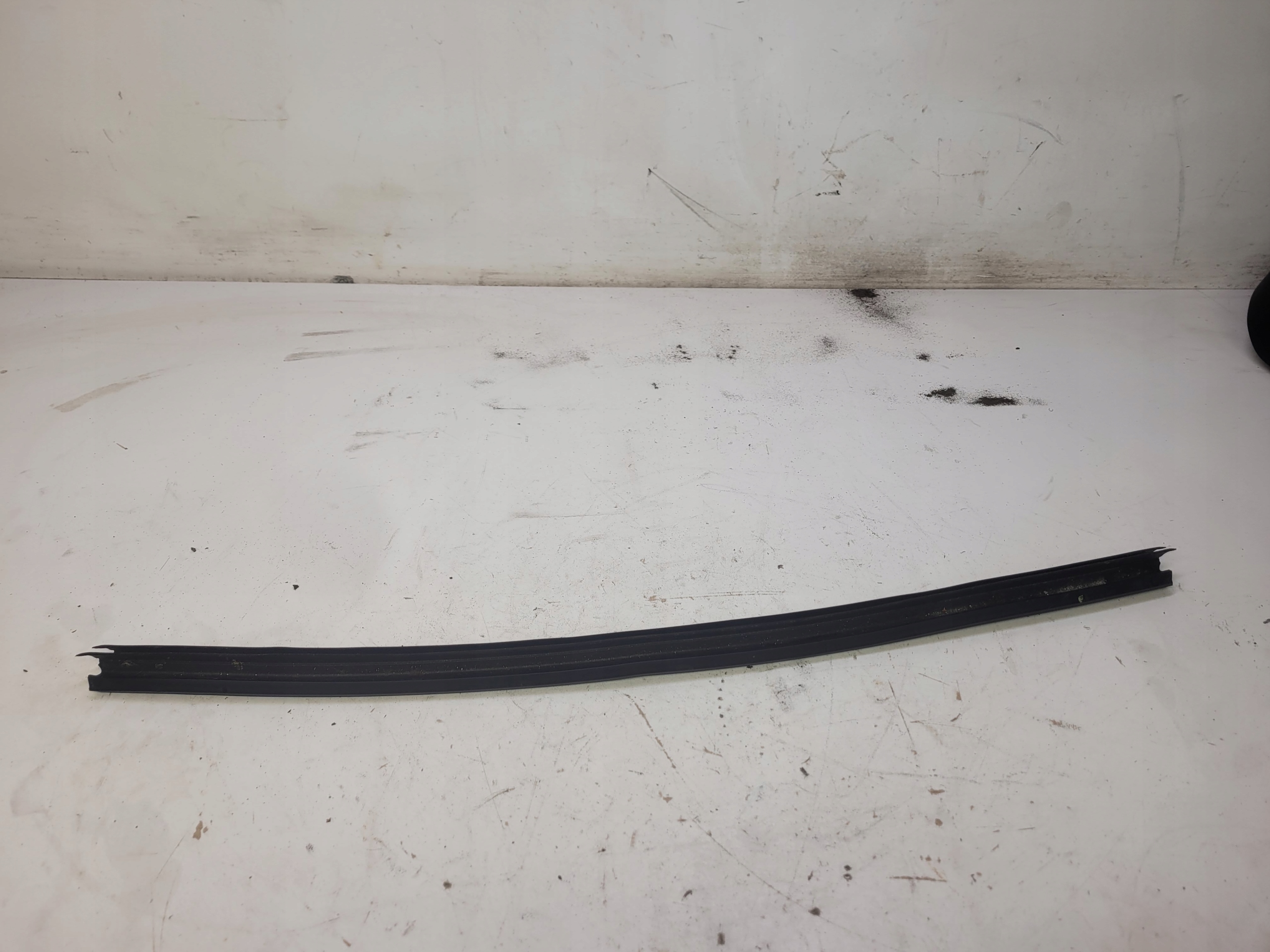 gasket door left front AUDI A4 B9 8W0837479
