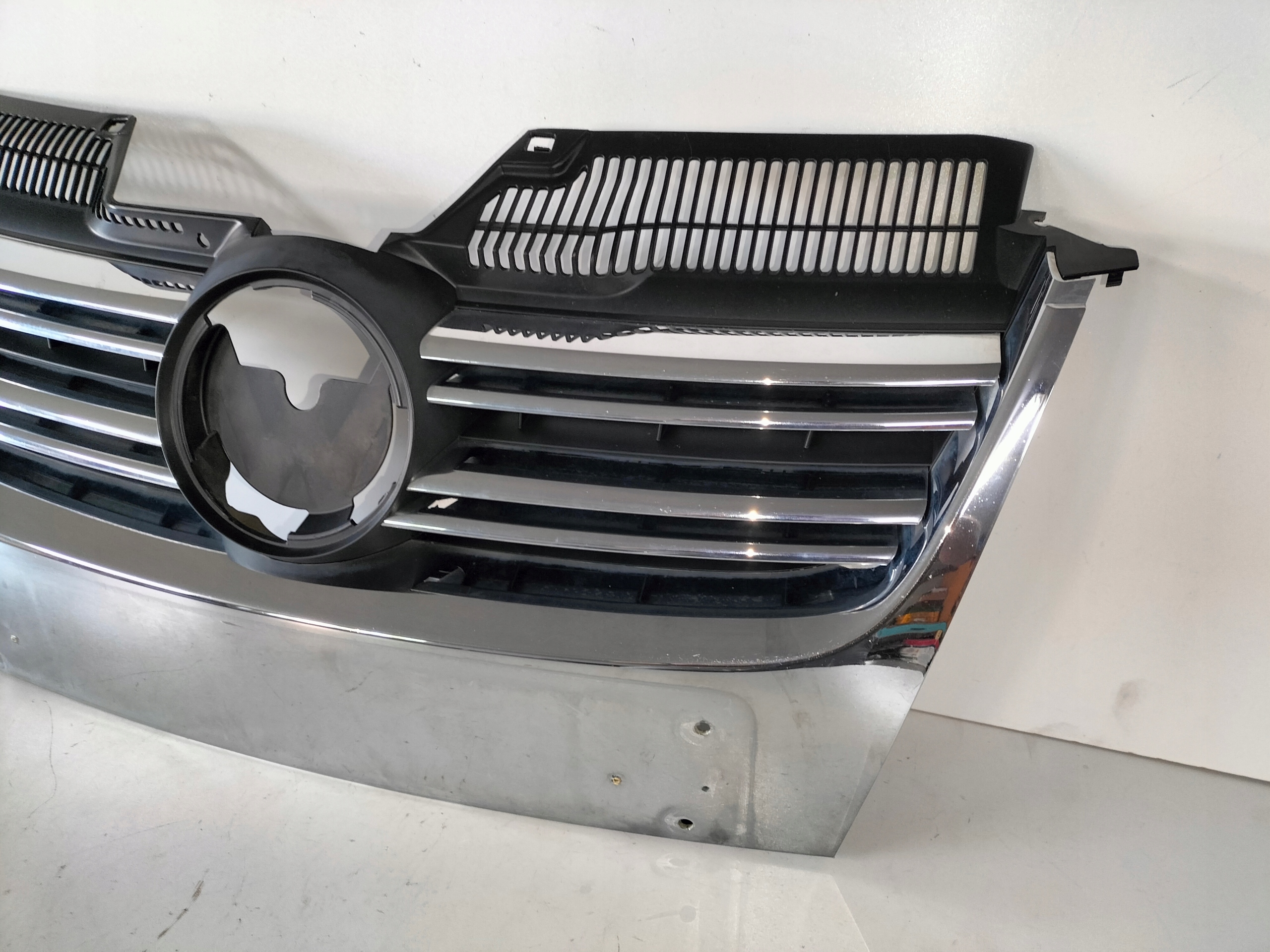 grille grid grill VW GOLF V KOMBI JETTA 05