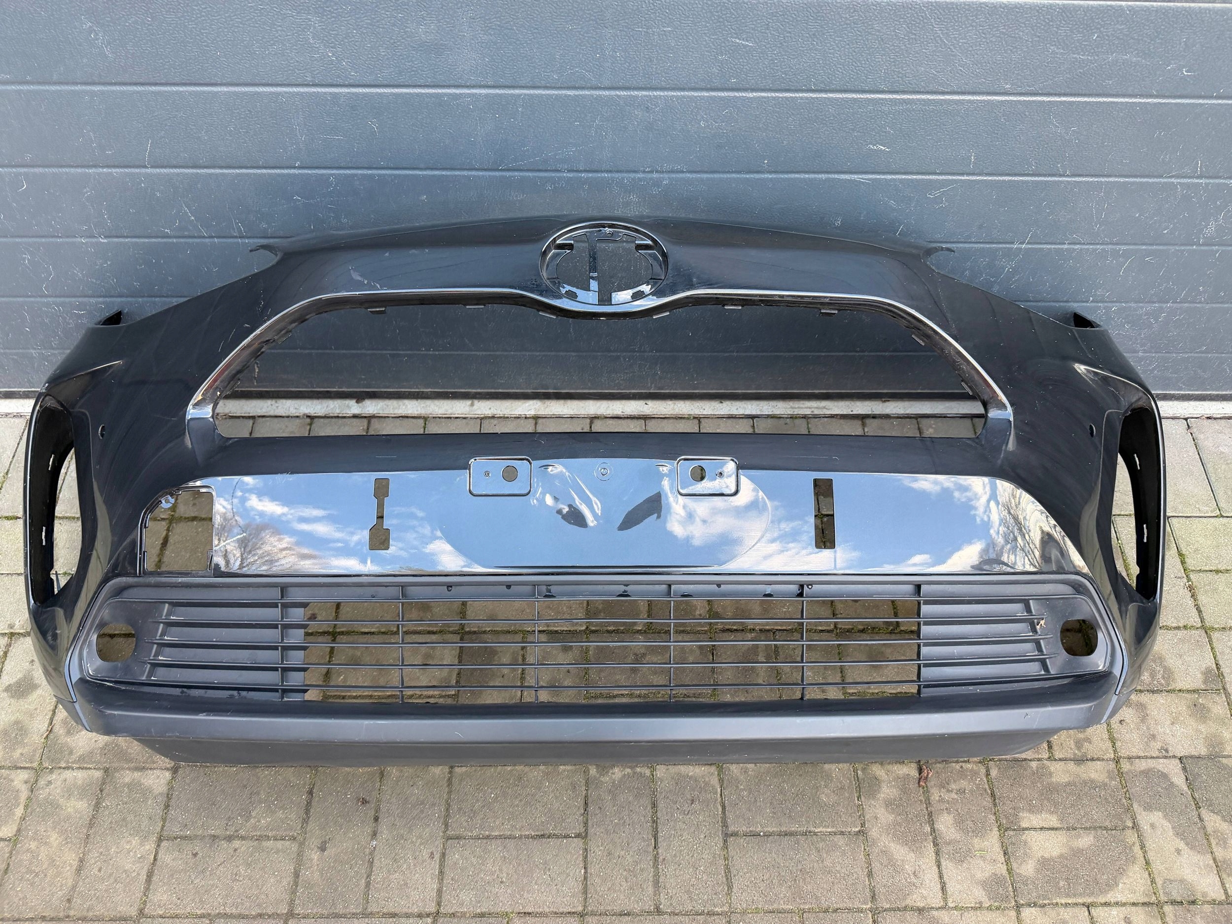 Toyota Yaris Cross 21- bumper front front