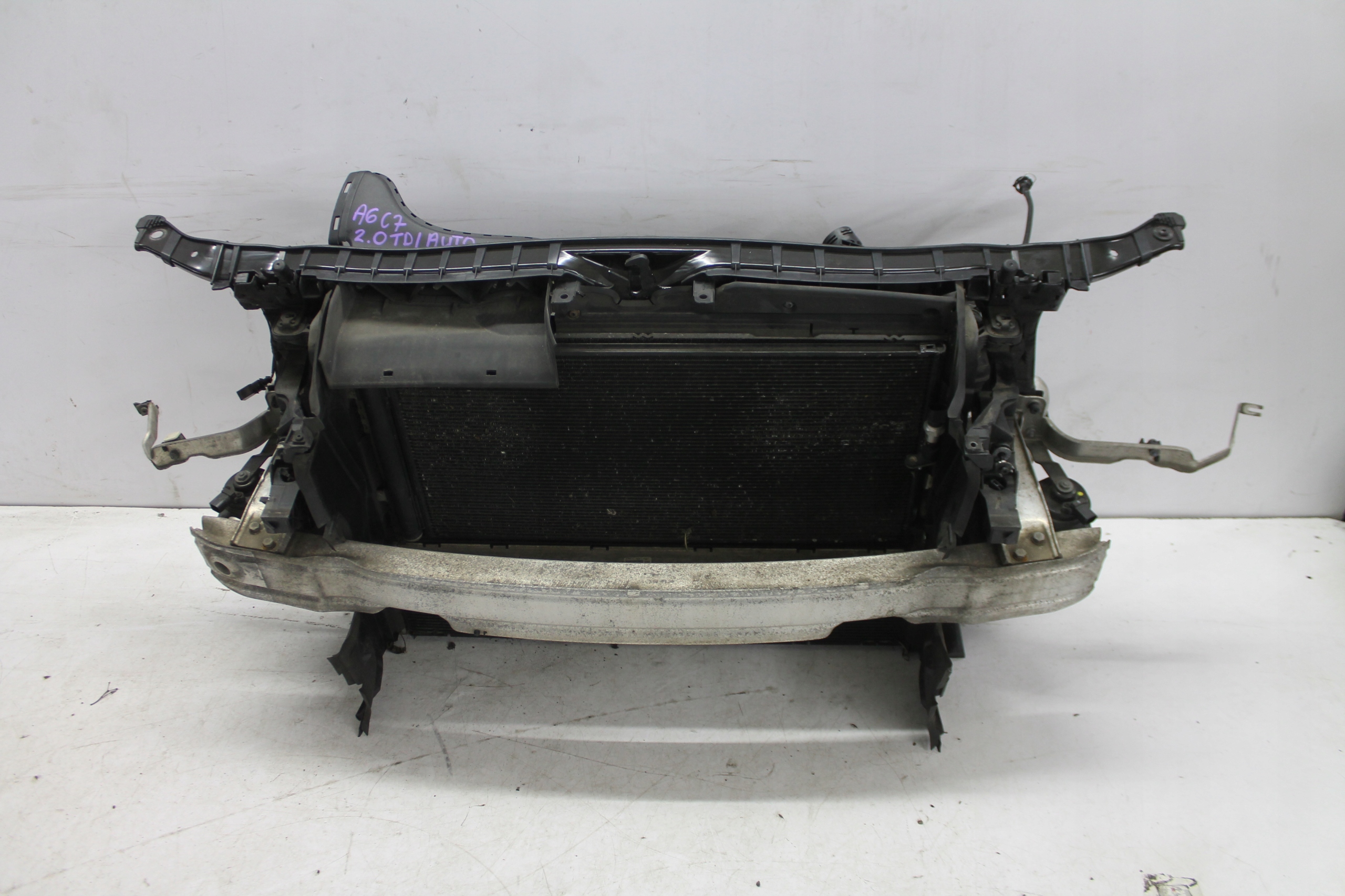 PAS PRZEDNI KOMPLET AUDI A6 C7 2.0 TDI AUTO 11-14