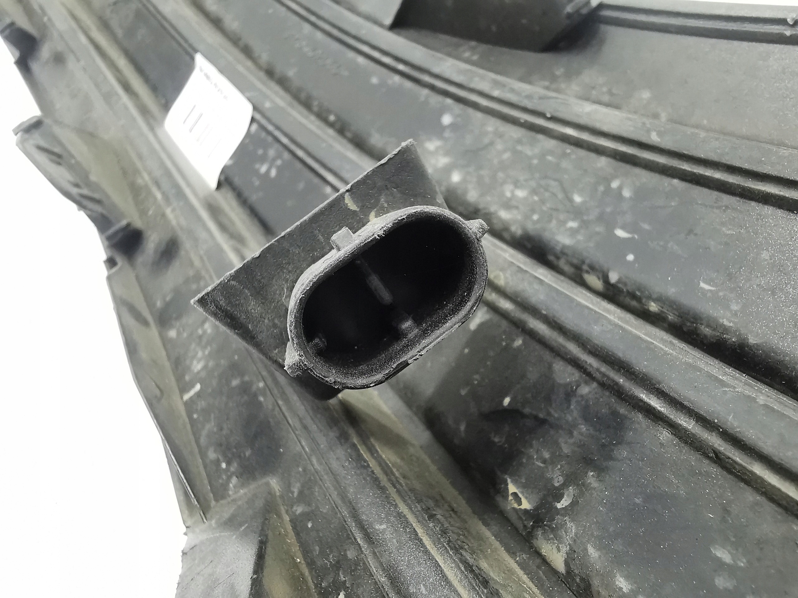 grid frame of a bumper right TOYOTA COROLLA E16 / 81481-02650