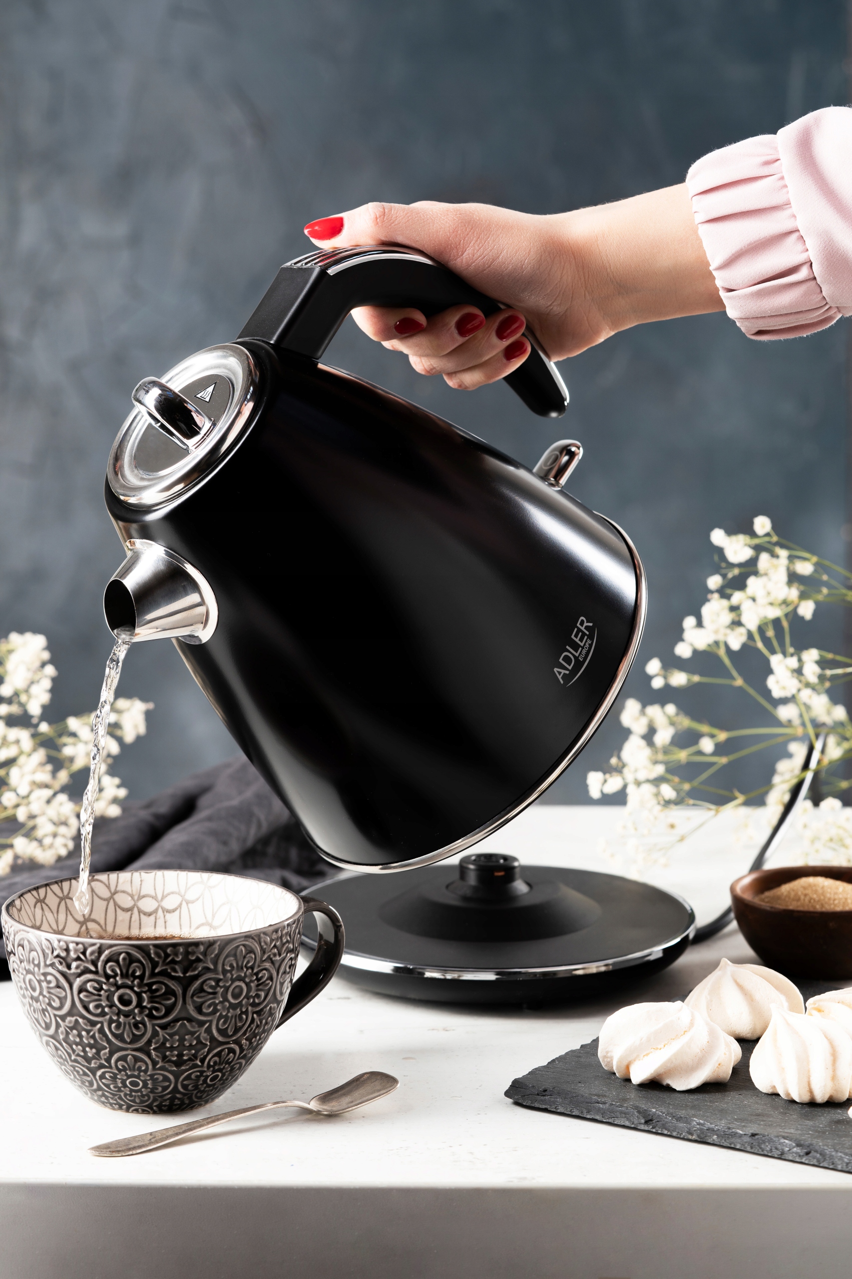 Czajnik Metalowy AD 1343 Black 1,5L STRIX 2200W Automatyczne Wyłączanie