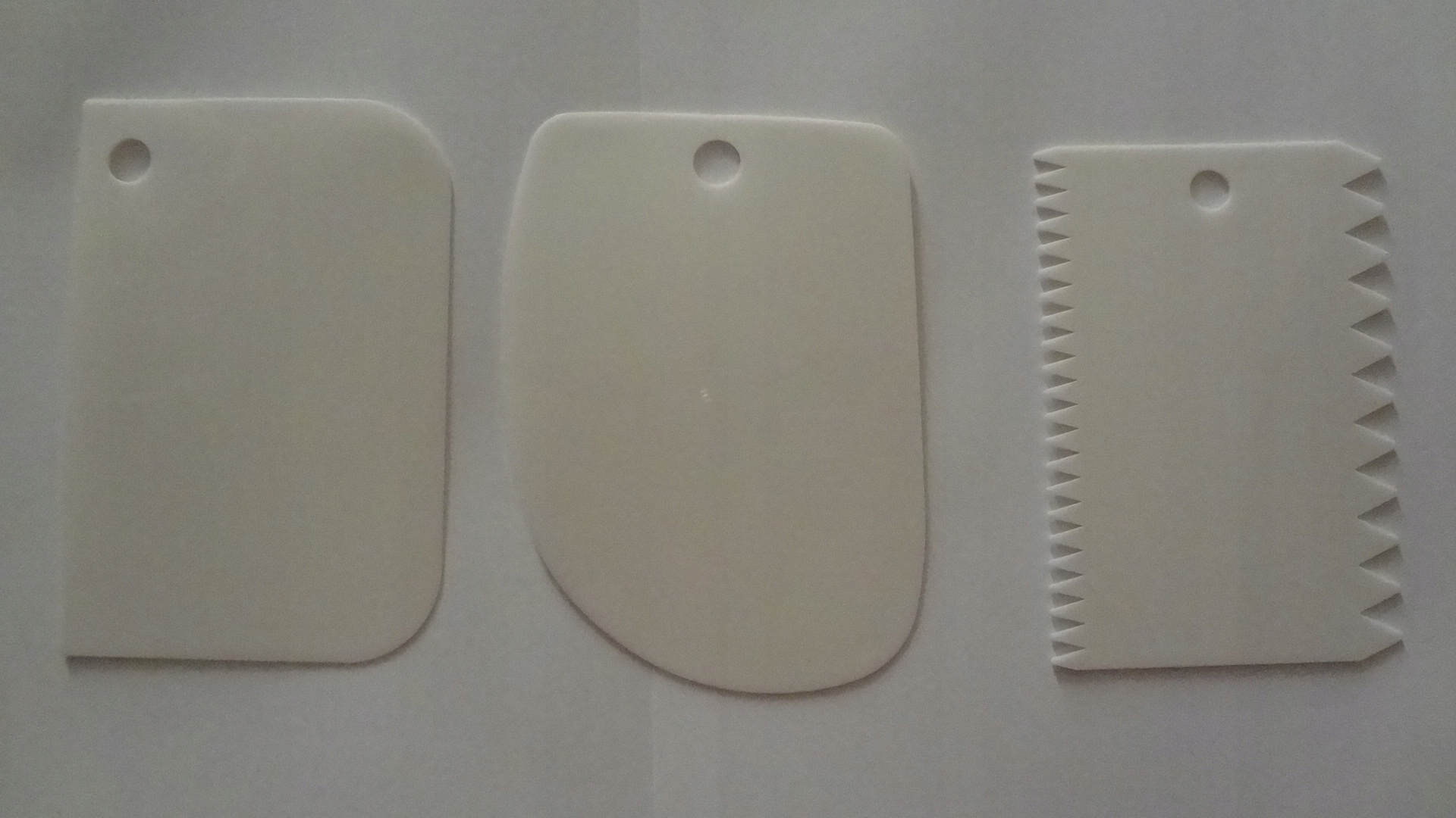 KPL. 3 szt SZPATUŁKI DO DEKOROWANIA CIAST I TORTÓW